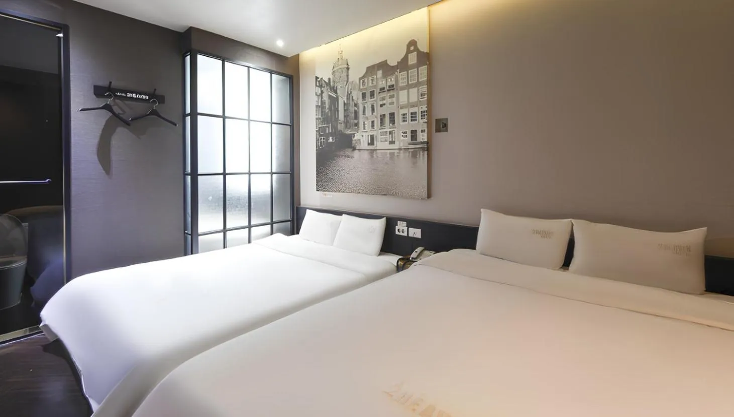 Family Twin Room in 2 Heaven Hotel Seomyeon