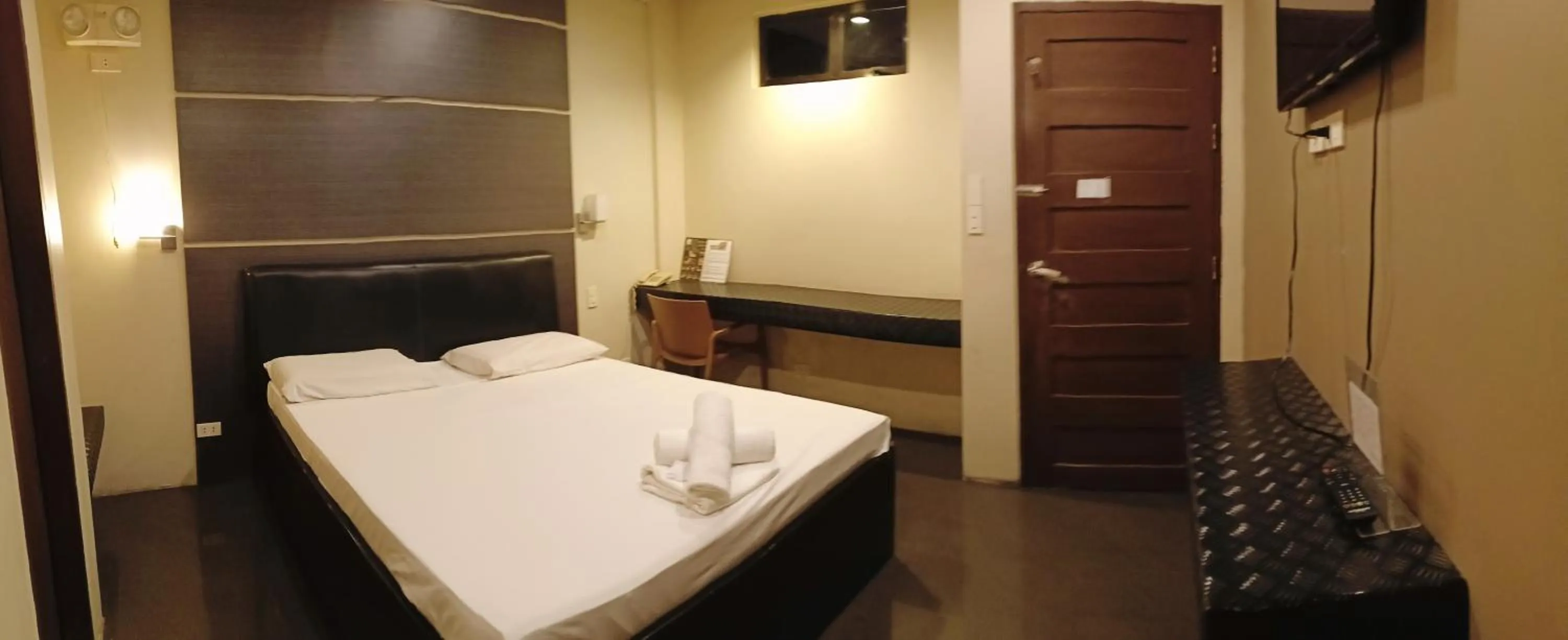 Standard Queen Room in Westgate Hotel