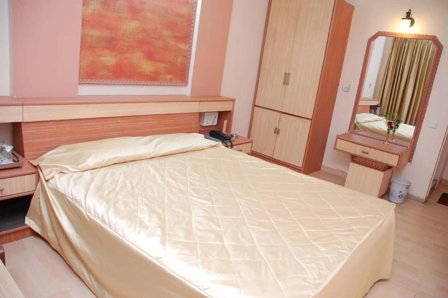 Deluxe Room in Rutugandh Heritage