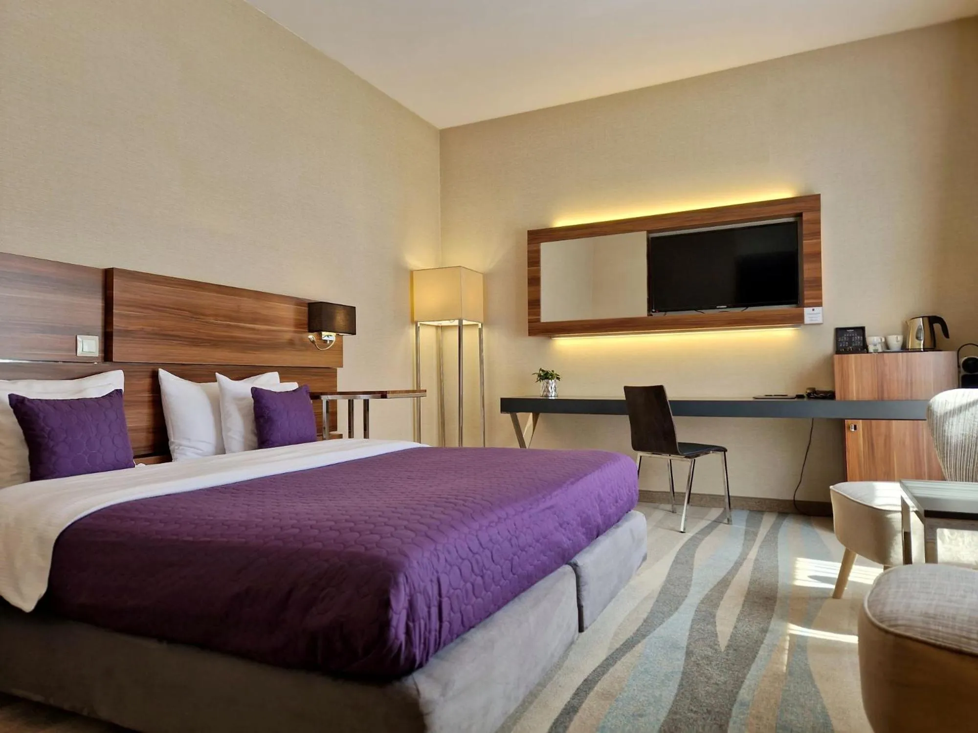 Superior Double Room in Warsaw Plaza Hotel