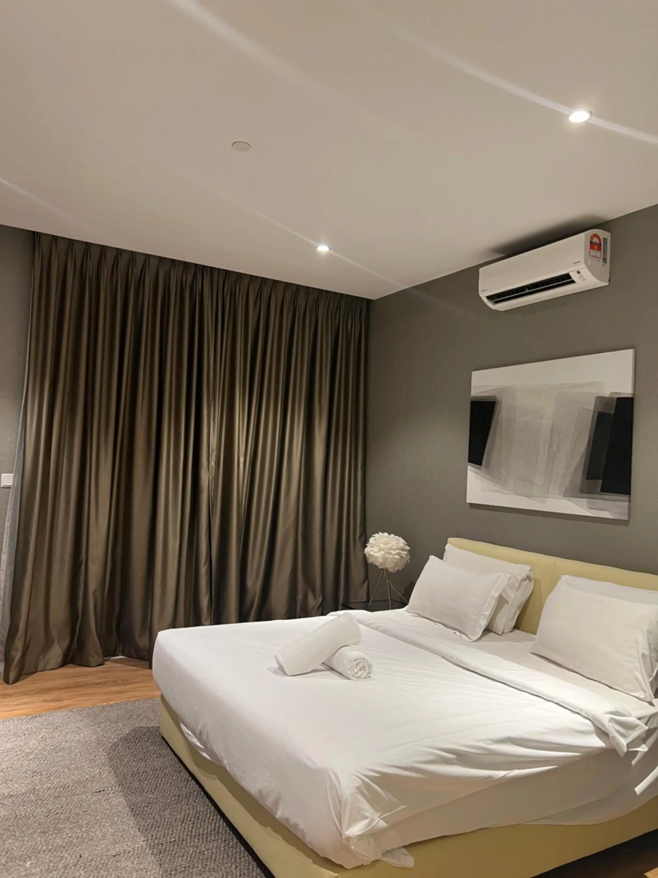 Two-Bedroom Deluxe Apartment with Balcony in Exclusive Suites At Quill Residences KLCC