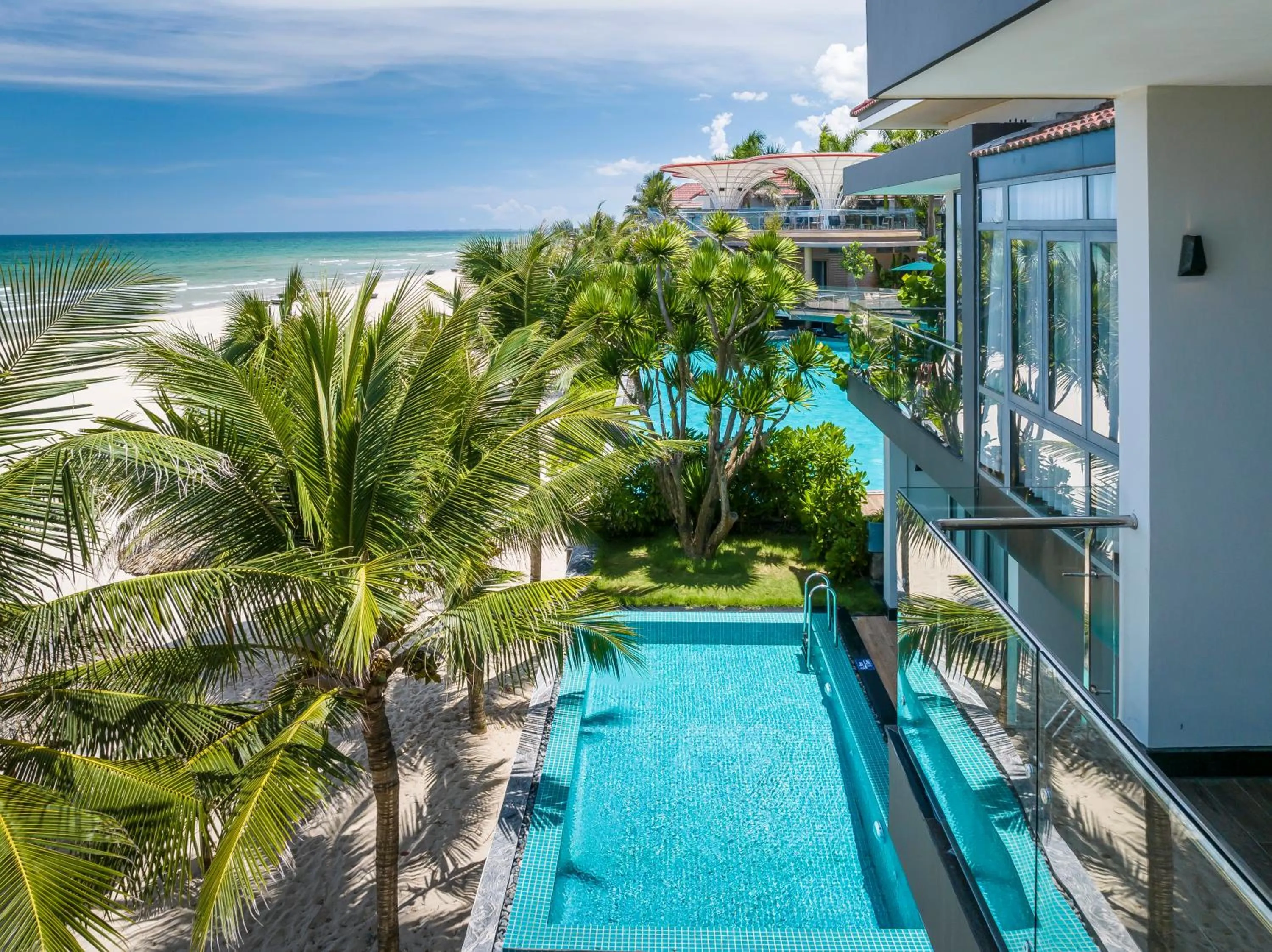 Villa with Sea View in KOI Resort & Residence Da Nang - Inclusive Spa access