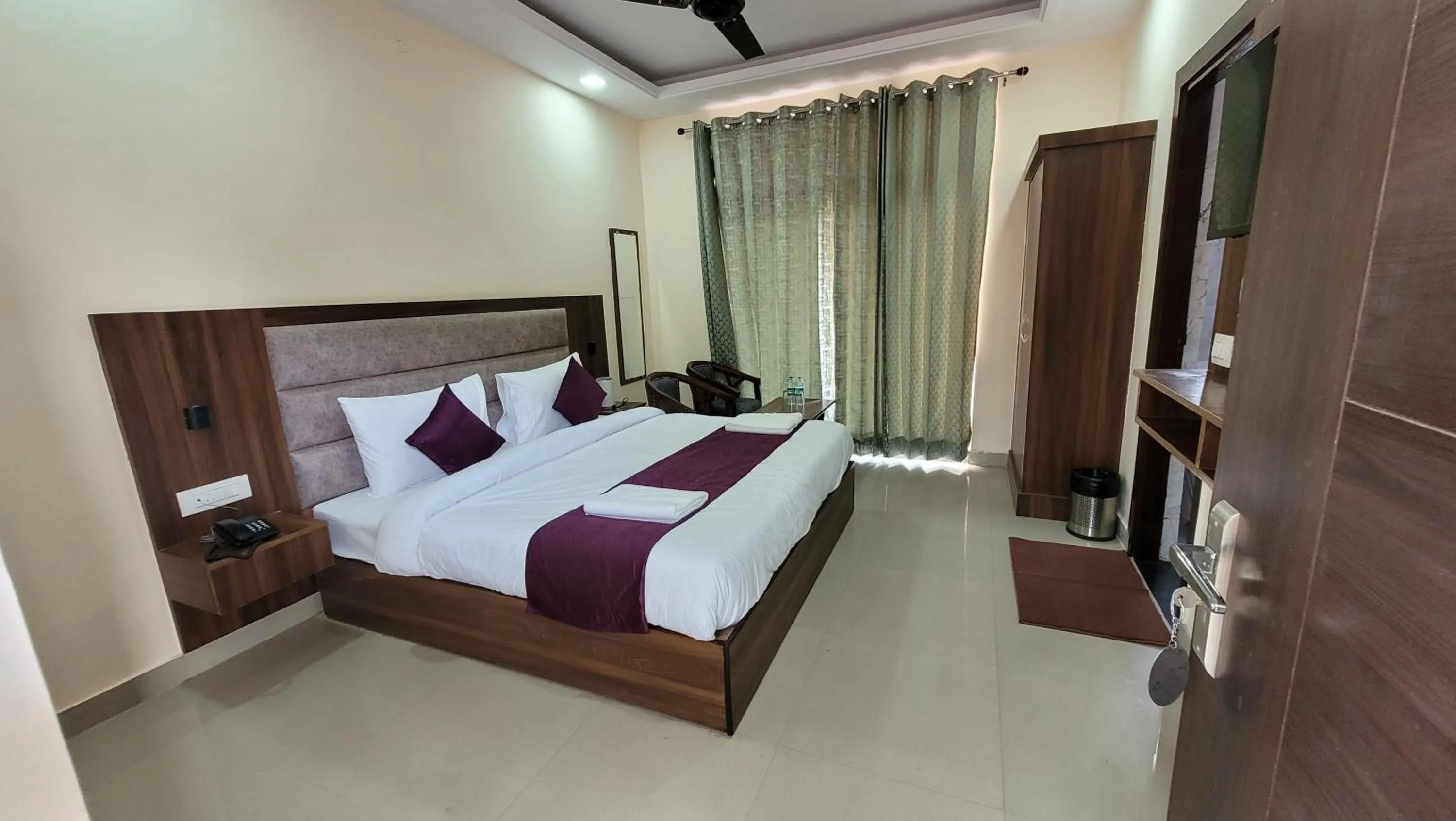 Deluxe Double Room with Balcony - single occupancy in Hotel Keshav Nandan By The Shivaay