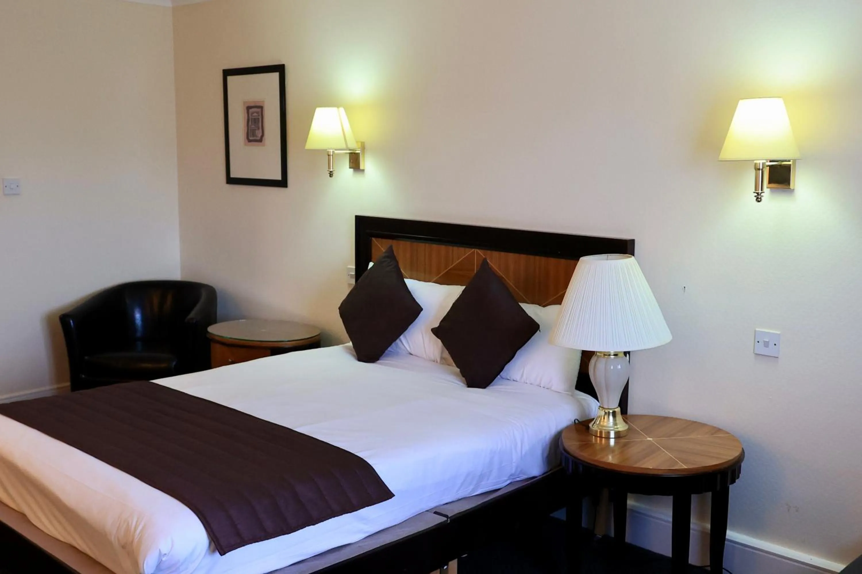 Standard Double Room in Britannia Hotel Aberdeen