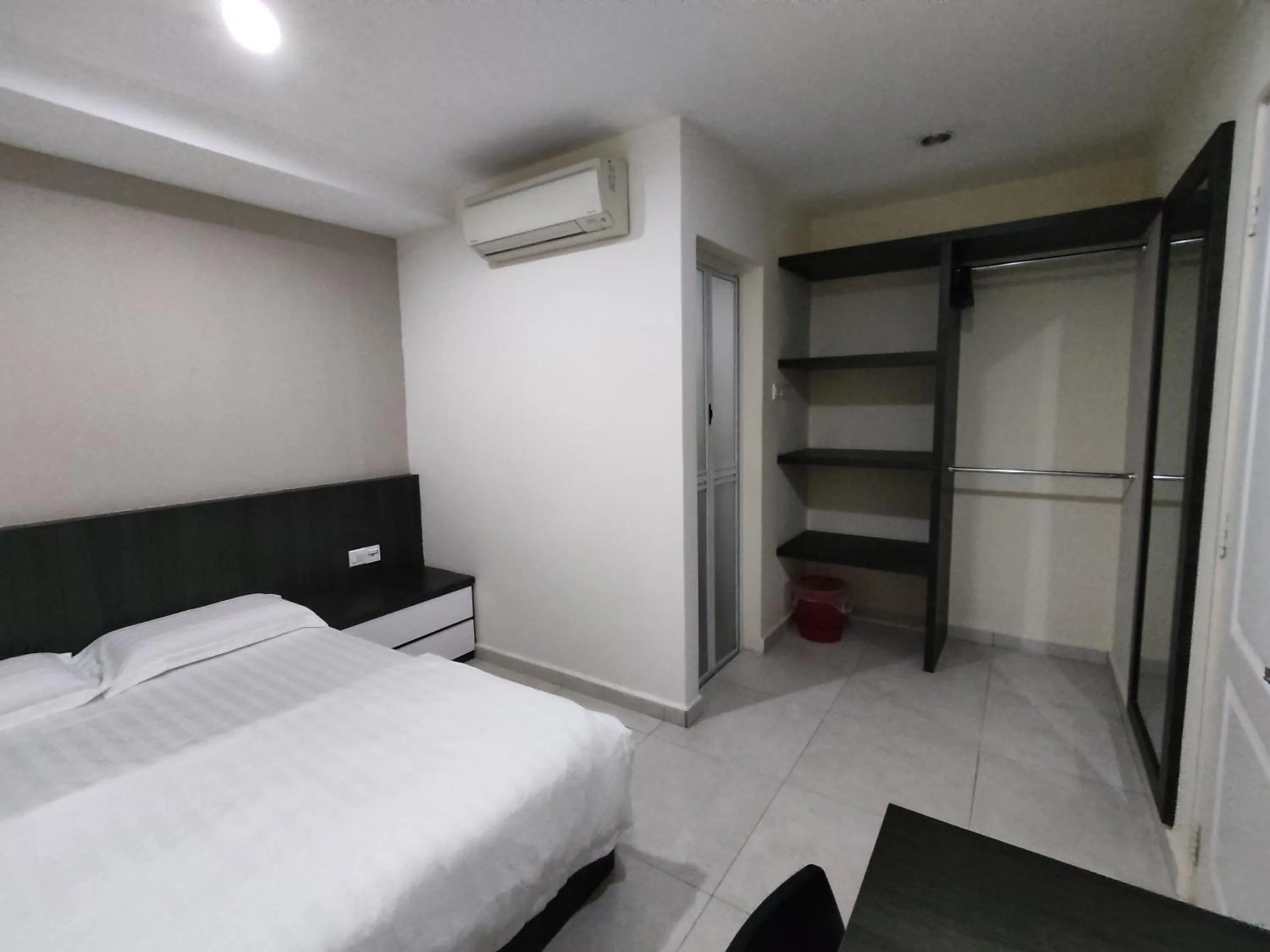 Queen Room in Star Bay Hotel