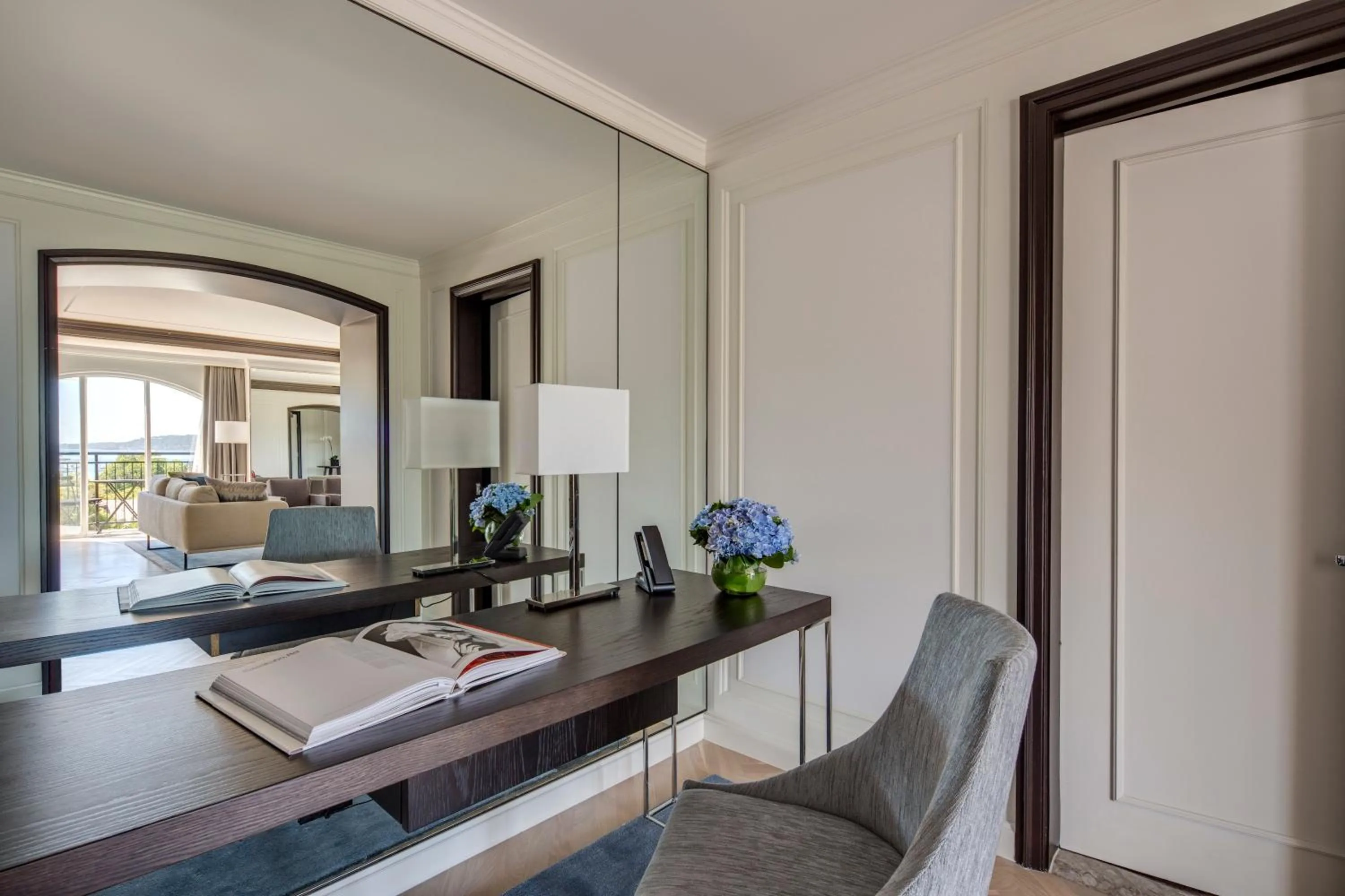 Royal Suite in InterContinental Sydney Double Bay by IHG
