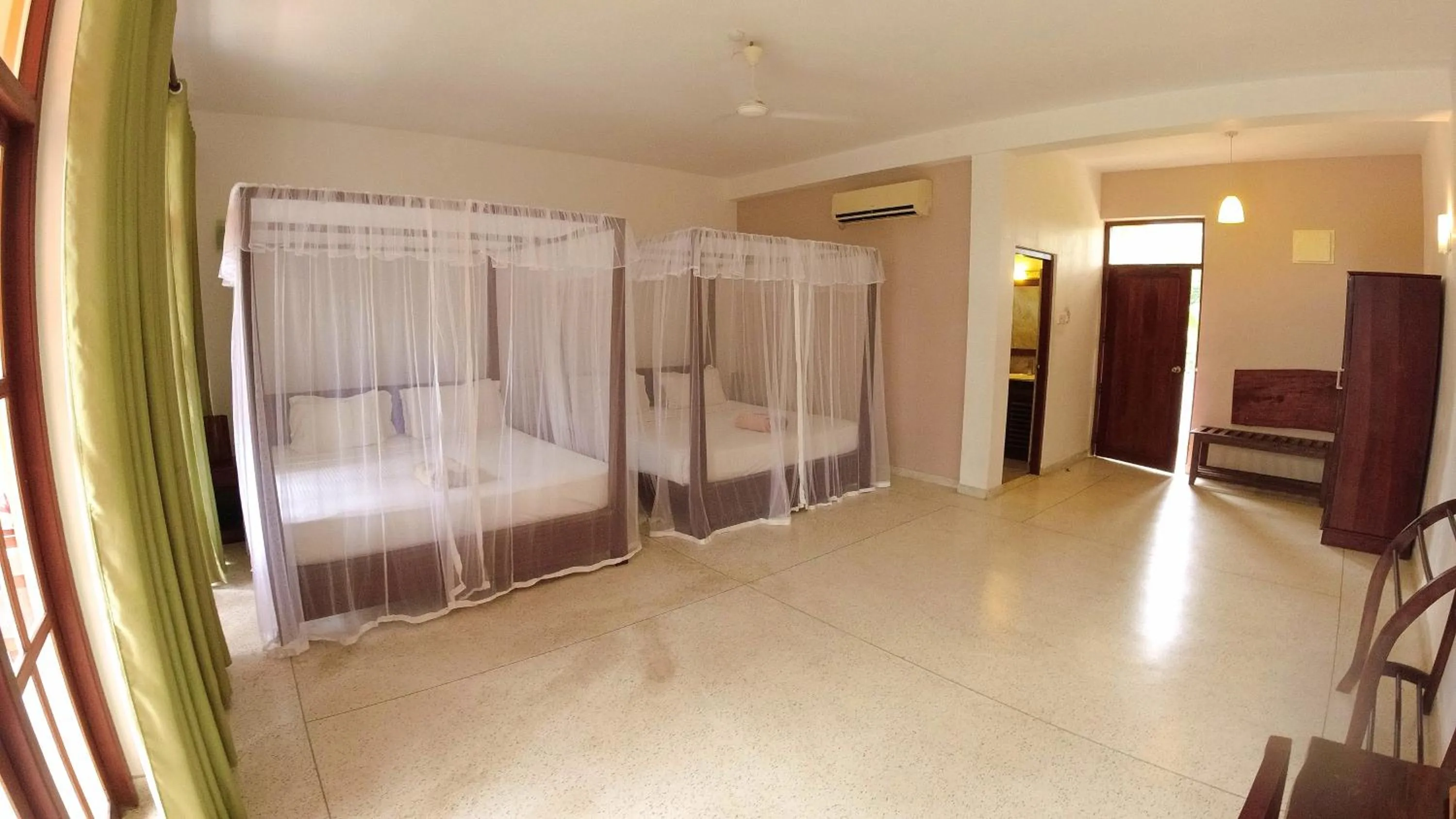 Family Room with Balcony in Esprit d'Ici Hotel