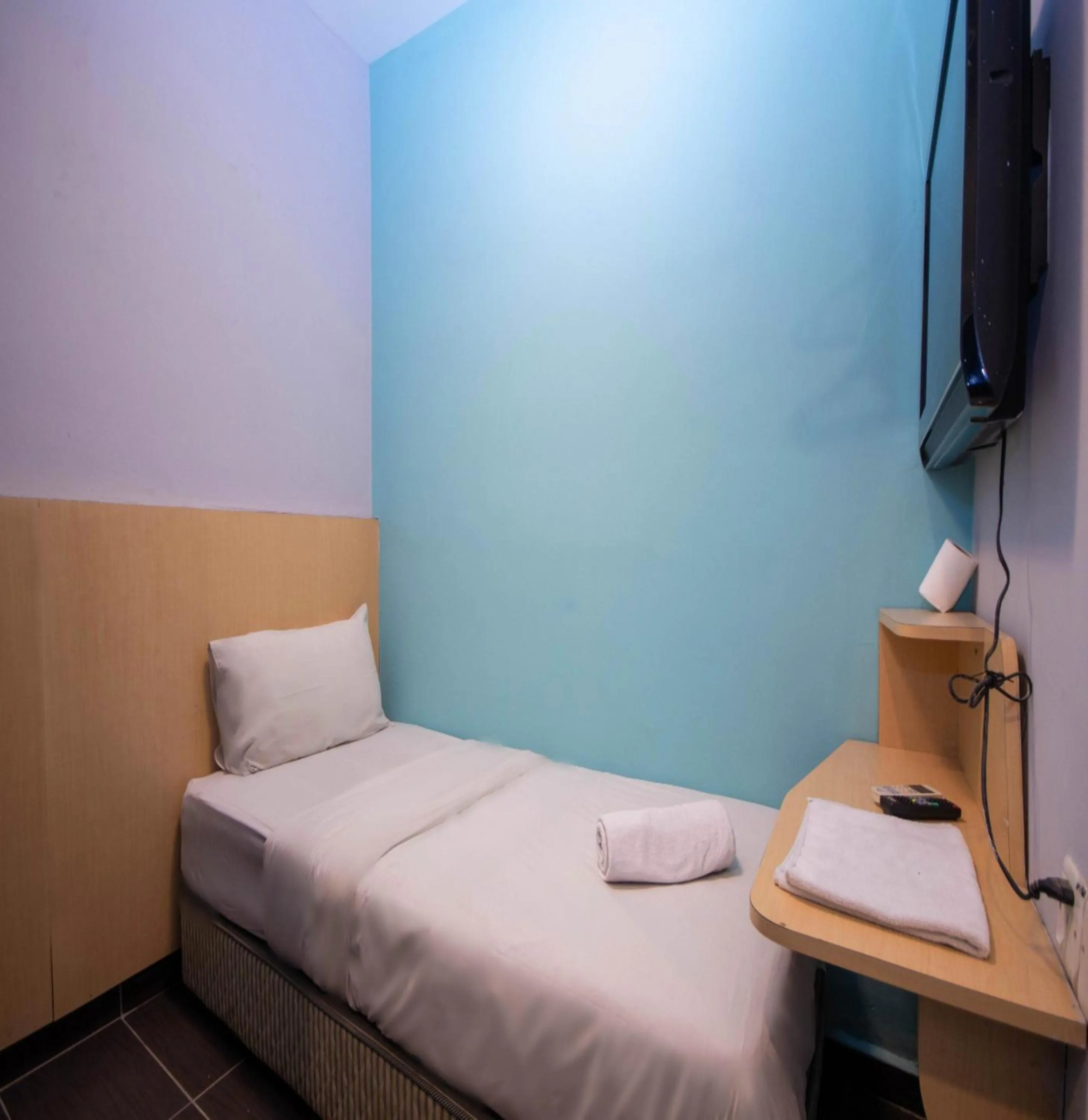 Single Room - single occupancy in JQ Station Eight Inn