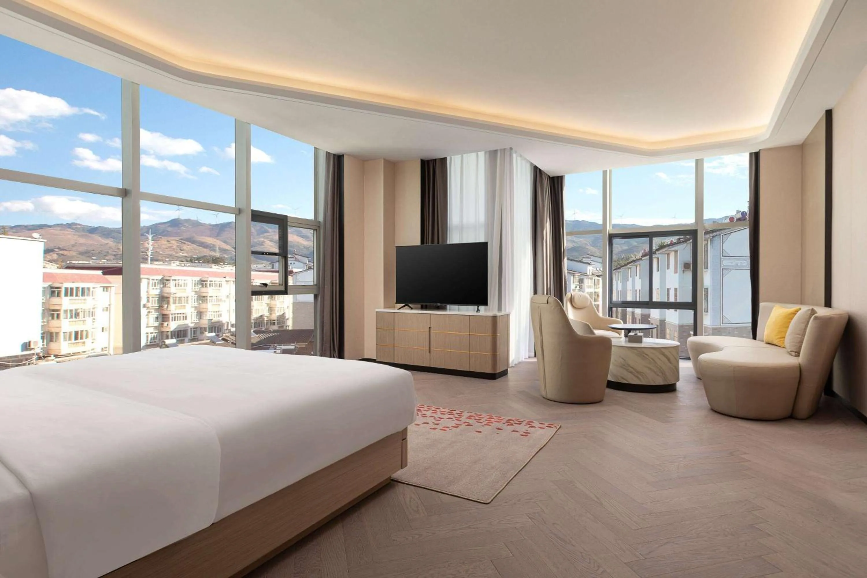 Executive King Room - Non-Smoking in Ramada by Wyndham Honghe Kaiyuan