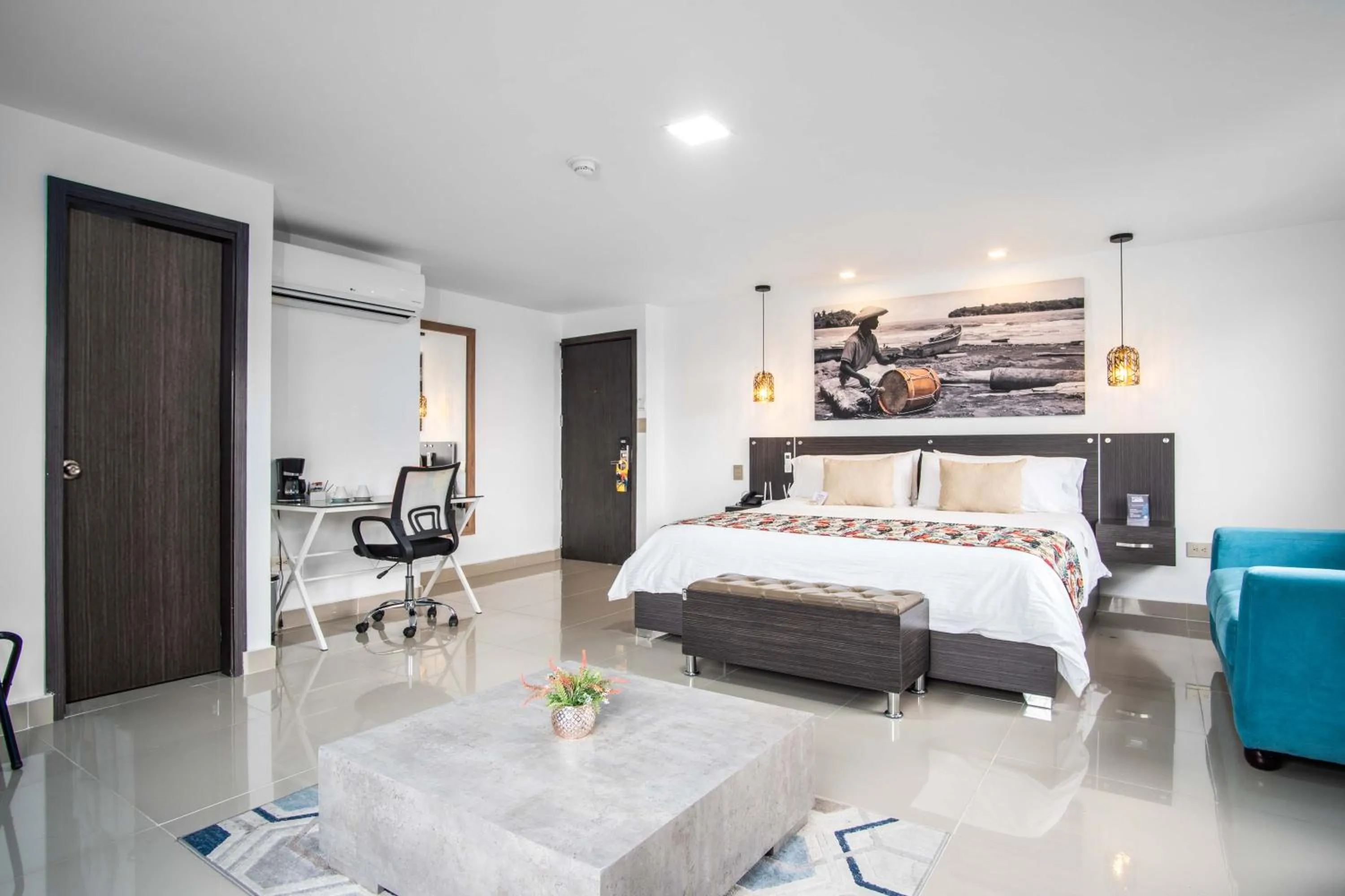 Superior King Room in Azor Hotel Cali Versalles