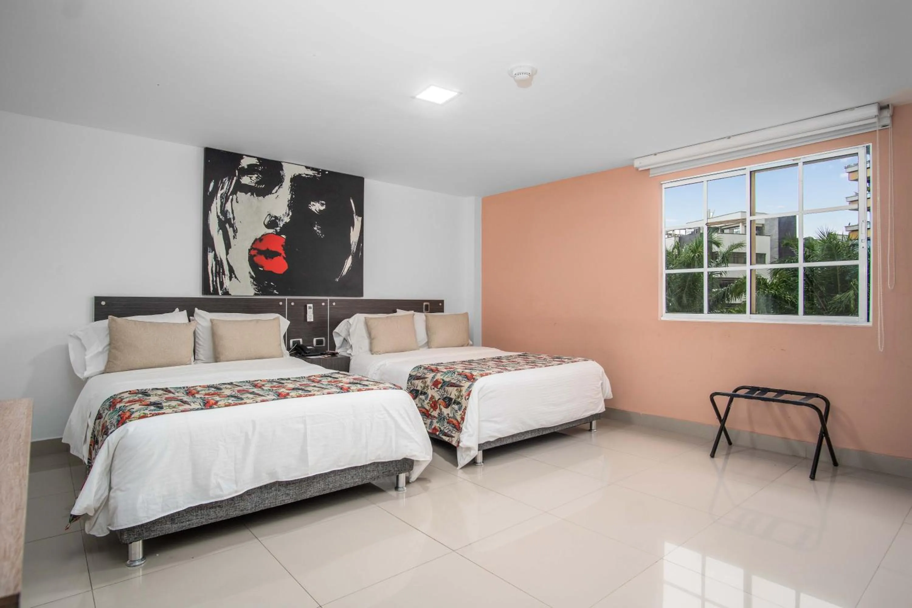 Standard Twin Room in Azor Hotel Cali Versalles