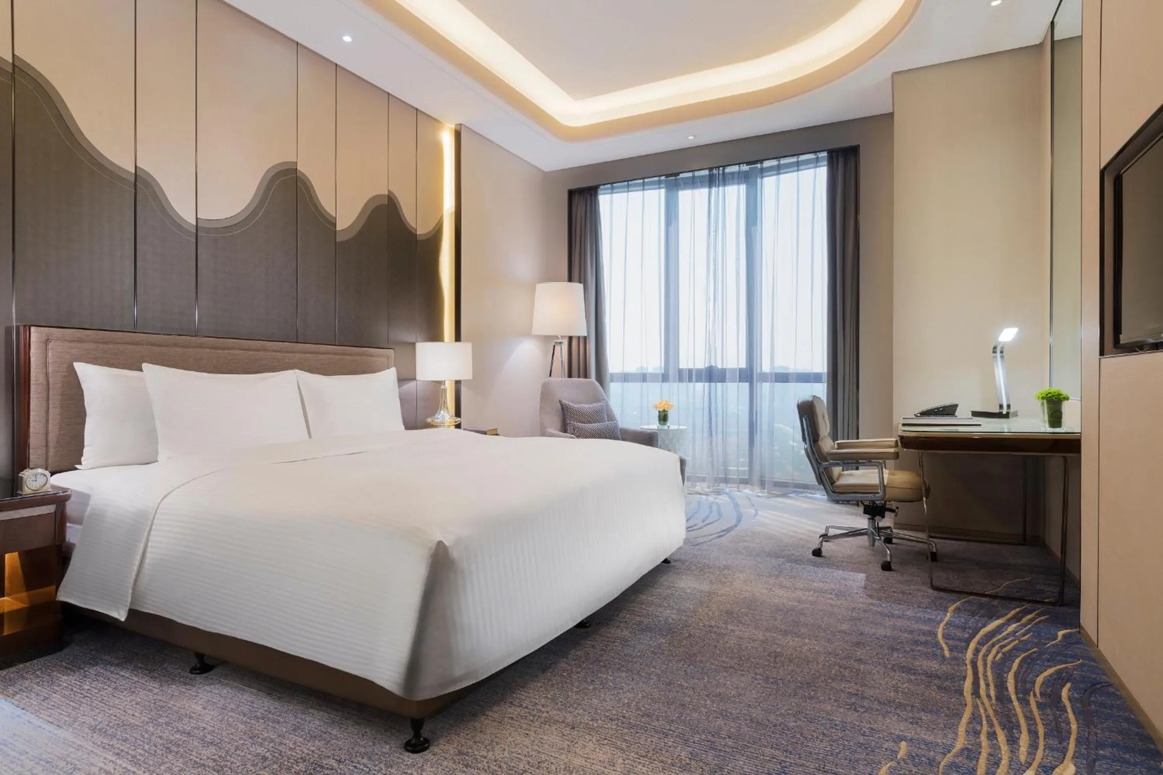 Superior Deluxe King Room in Wanda Realm Changzhou