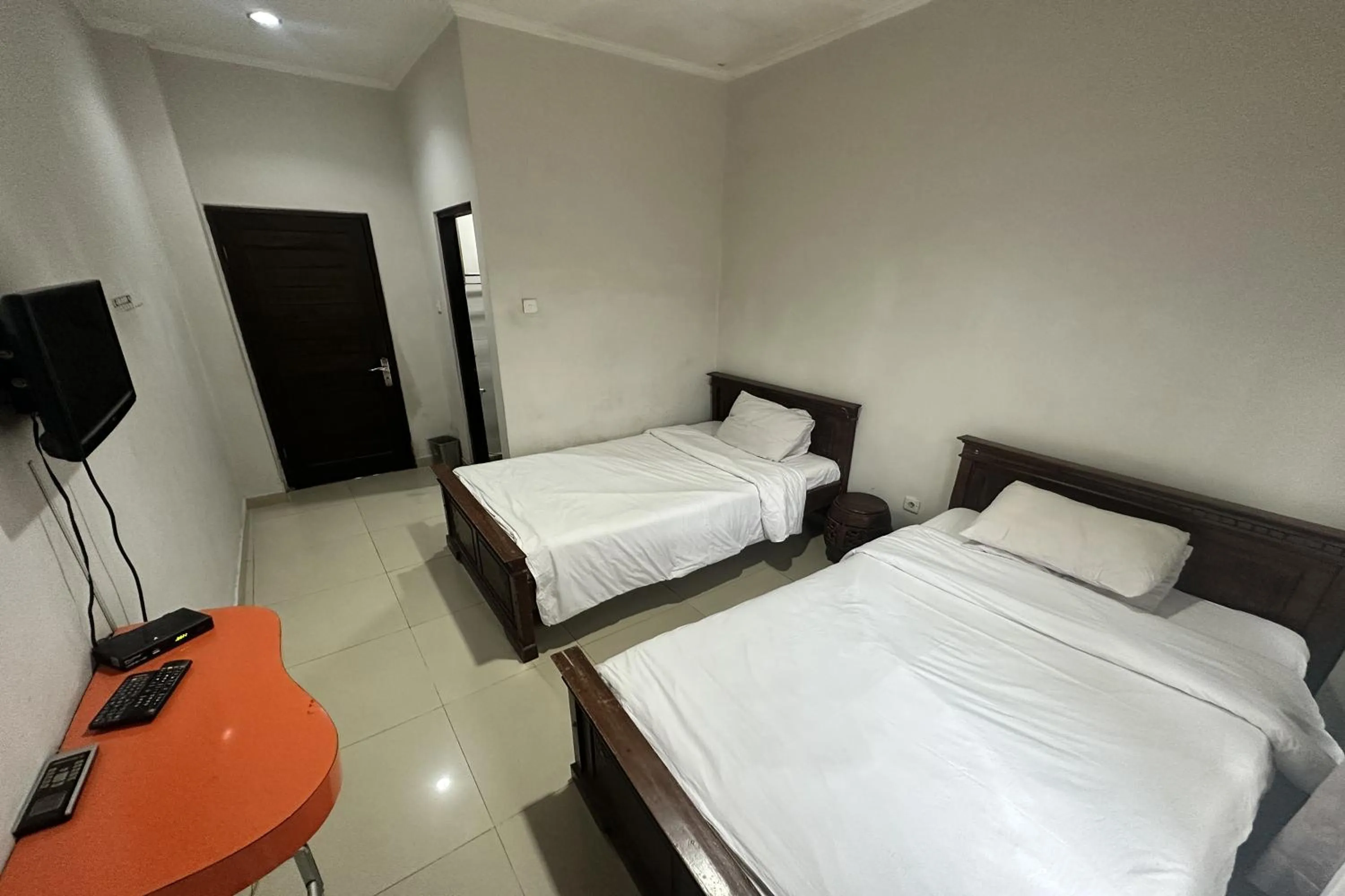 Standard Double Room in Hotel Warta Dua