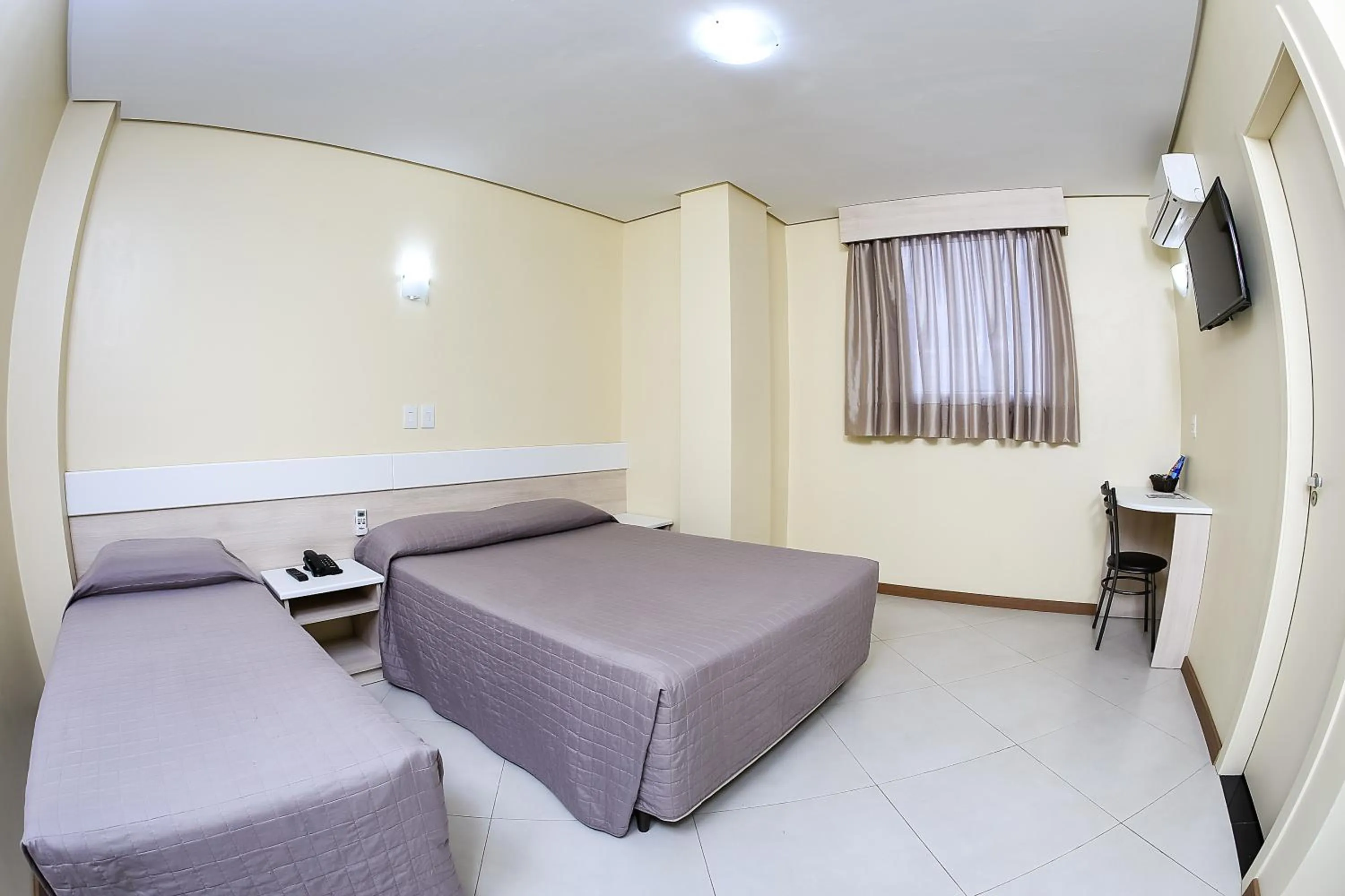 Deluxe Triple Room in Hotel Express Savoy - Centro Histórico