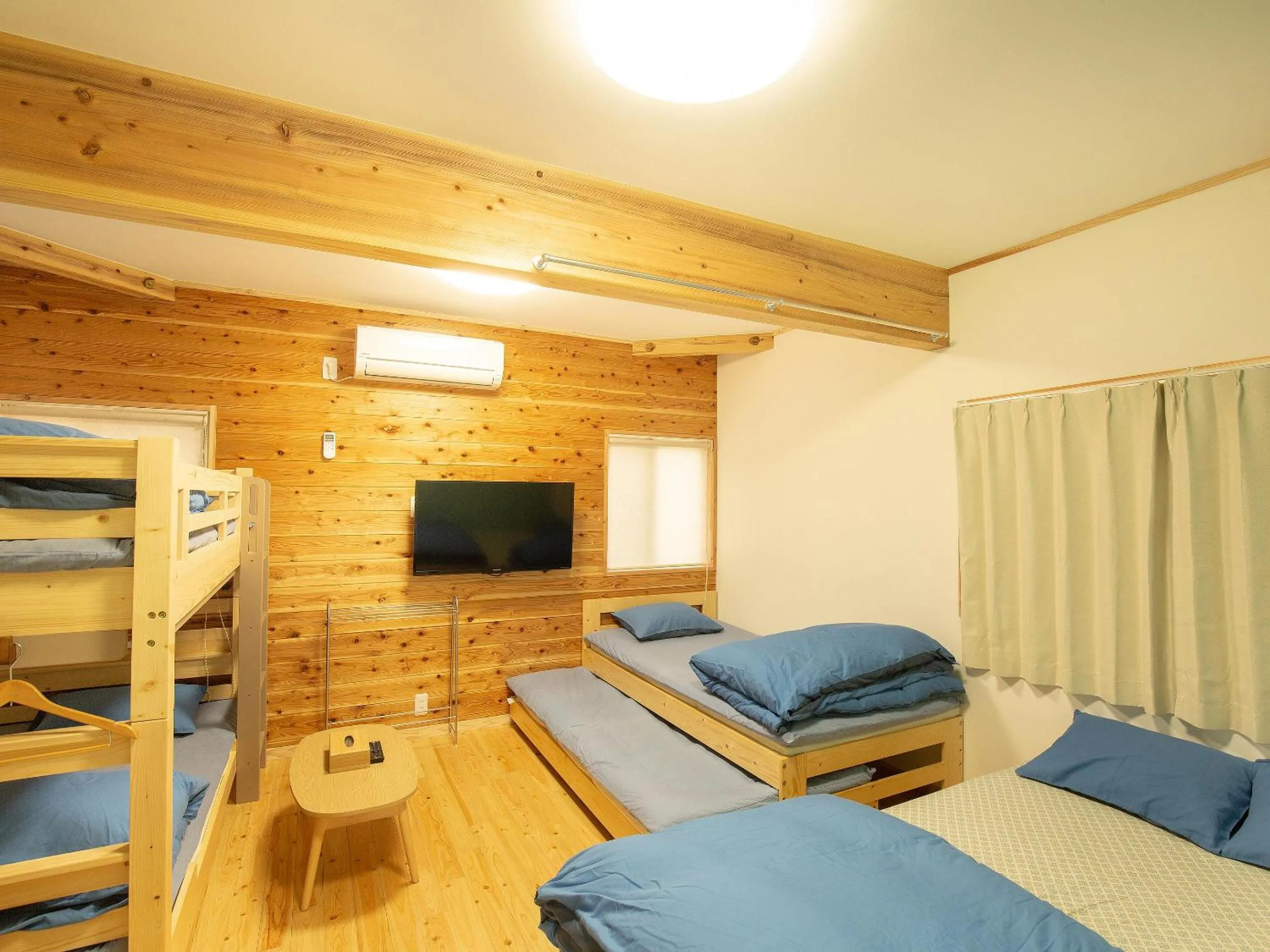 Family Room with Bathroom in Tabist Guest house Pumping Surf