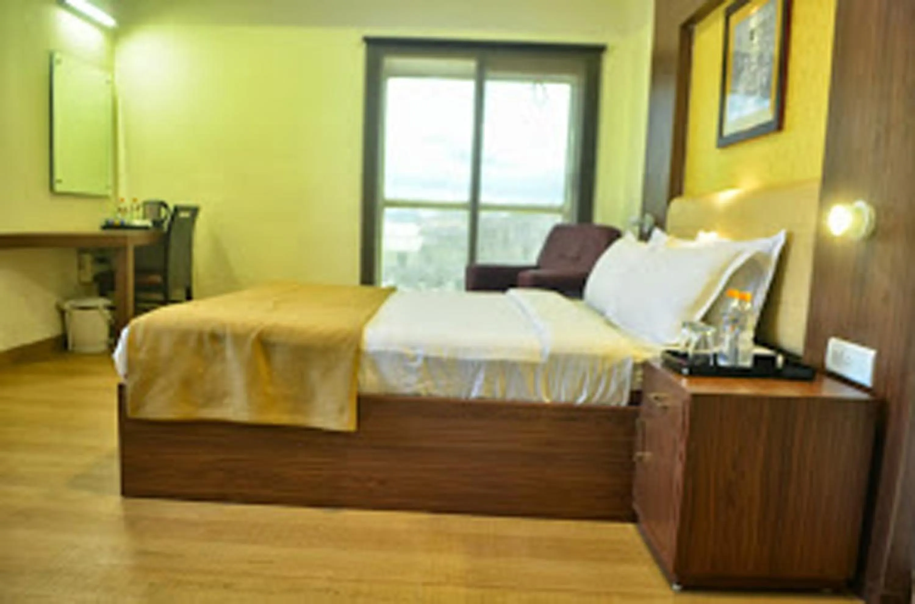 Deluxe Double Room with Balcony in Hotel Arunachala