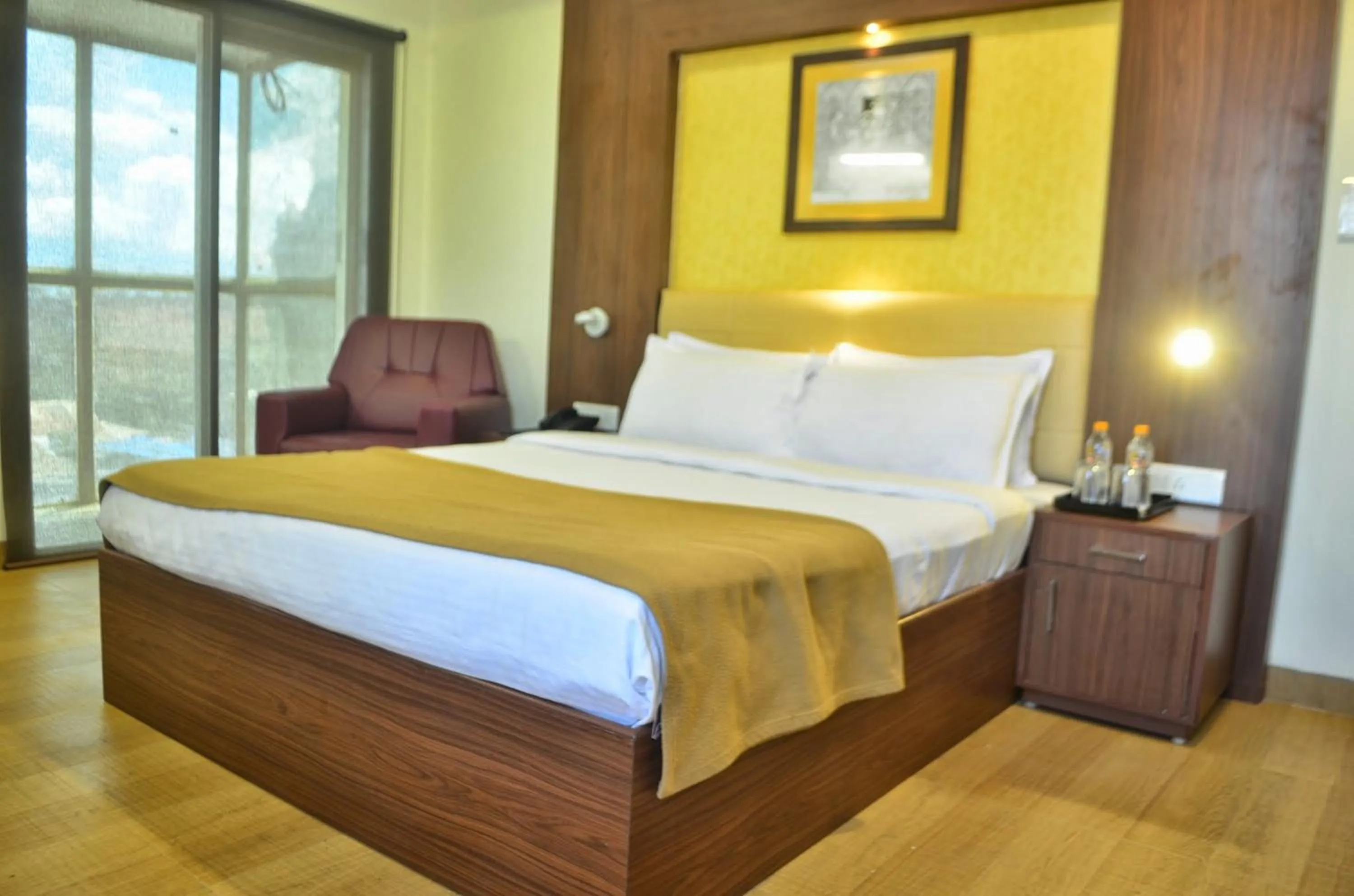 Deluxe Double Room with Balcony in Hotel Arunachala