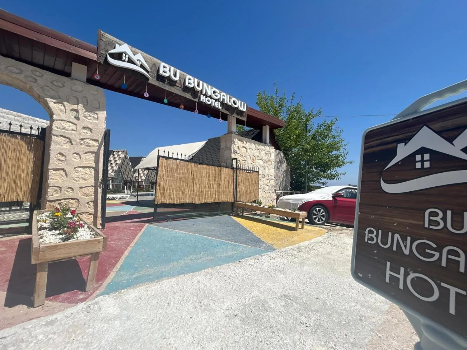 Quadruple Room with Garden View in Bu Bungalow Hotel