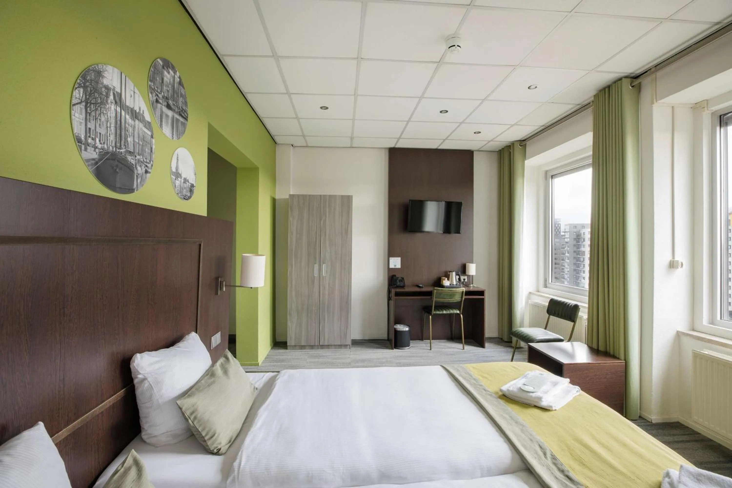 Classic Twin Room in Flonk Hotel Groningen Centre, BW Signature Collection