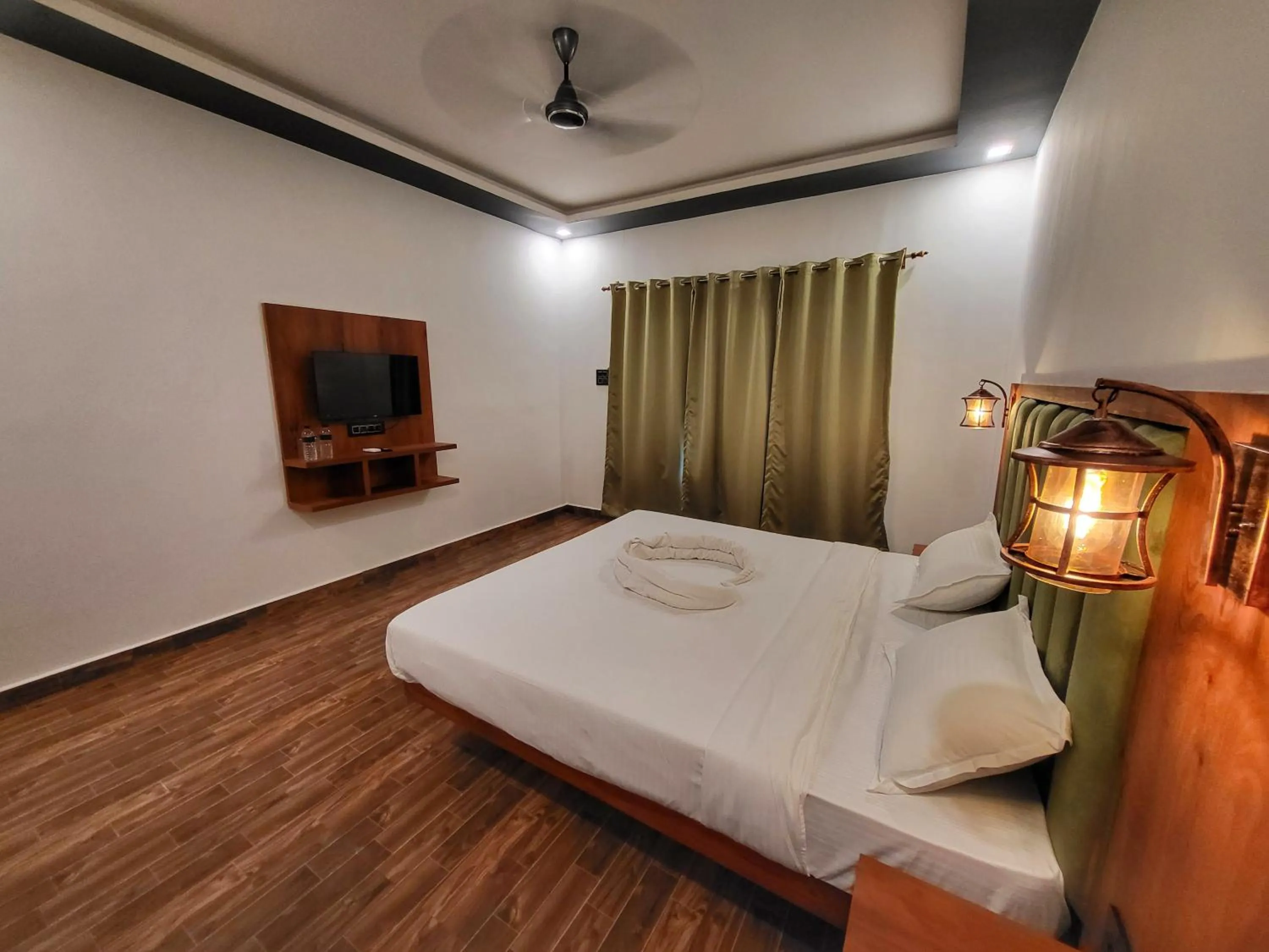 Deluxe Room (2 Adults + 1 Child) in Rashiva Resort