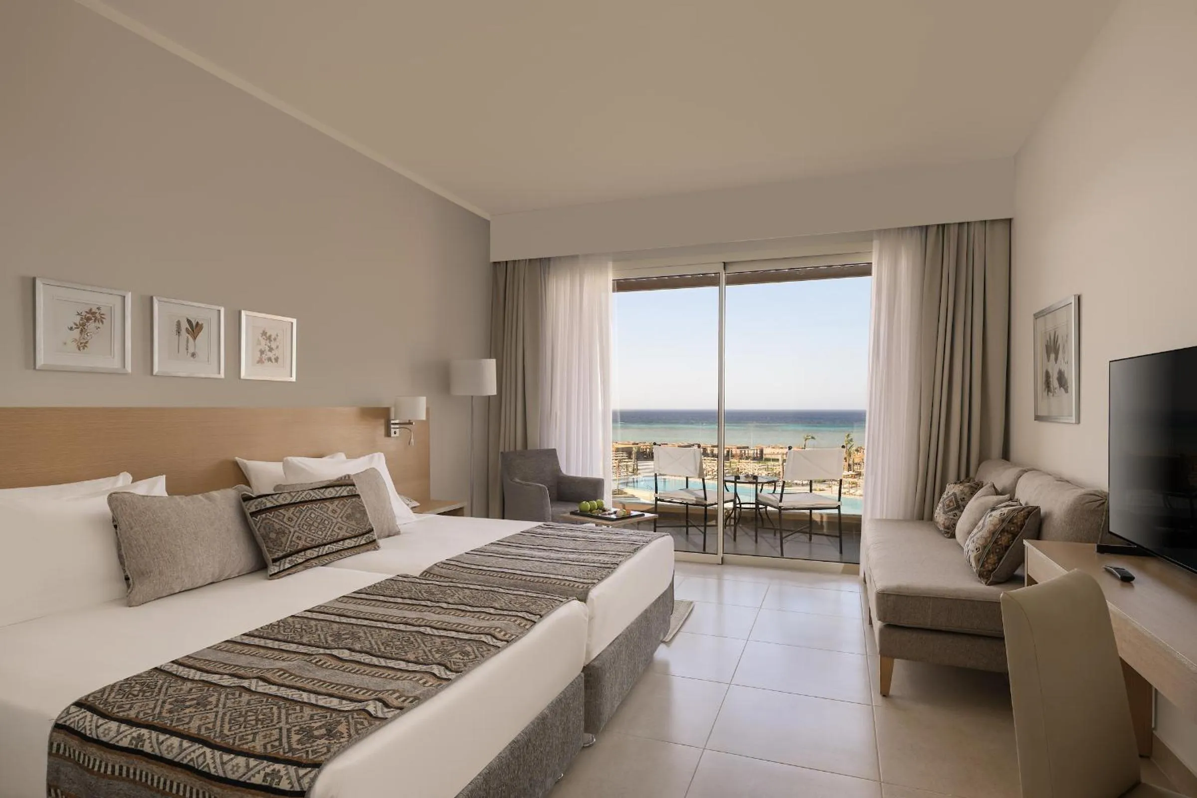 Deluxe Family, Queen or Twin Bed, Sea View in JAZ Elite Asteria
