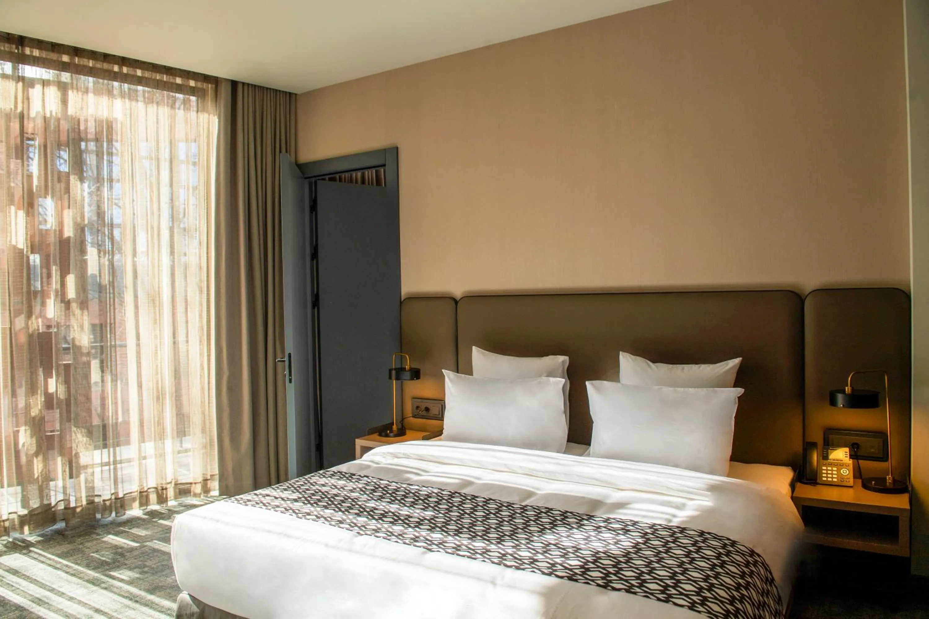 Family Room with Terrace in Qarvasla Hotel