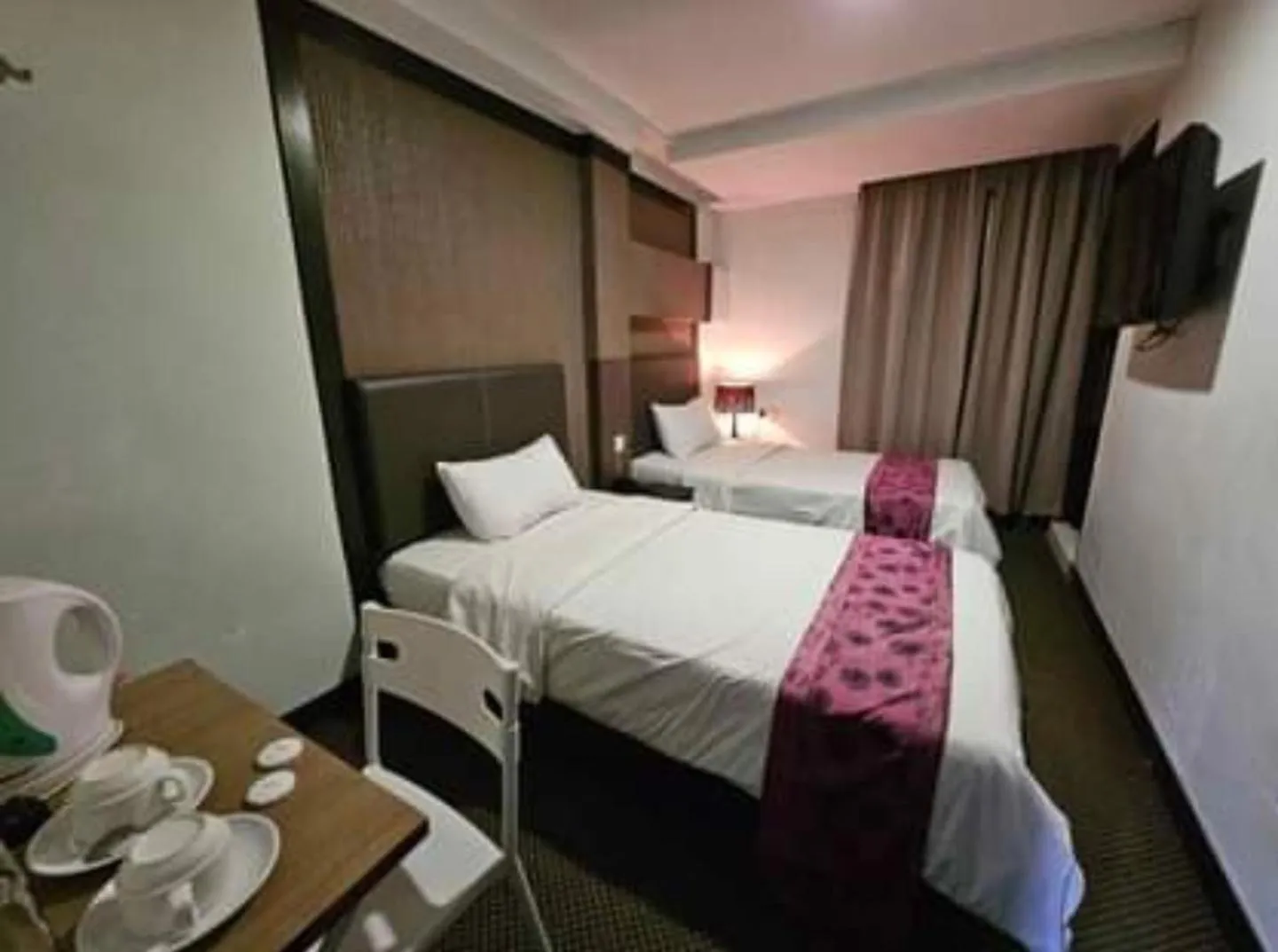Standard Twin Room - single occupancy in Warisan Hotel Kota Kinabalu