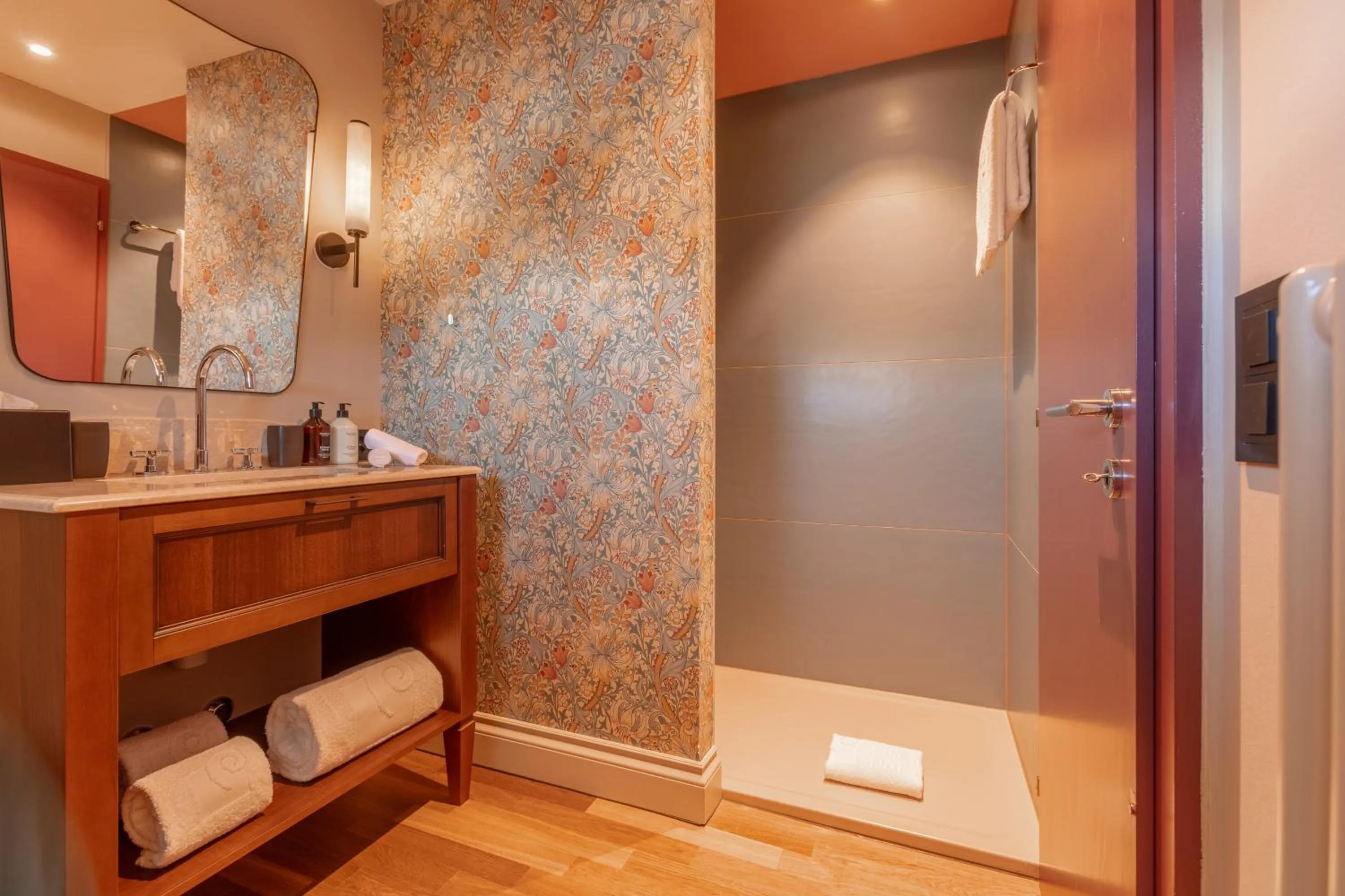 Superior Double Room in Hotel Mürren Palace