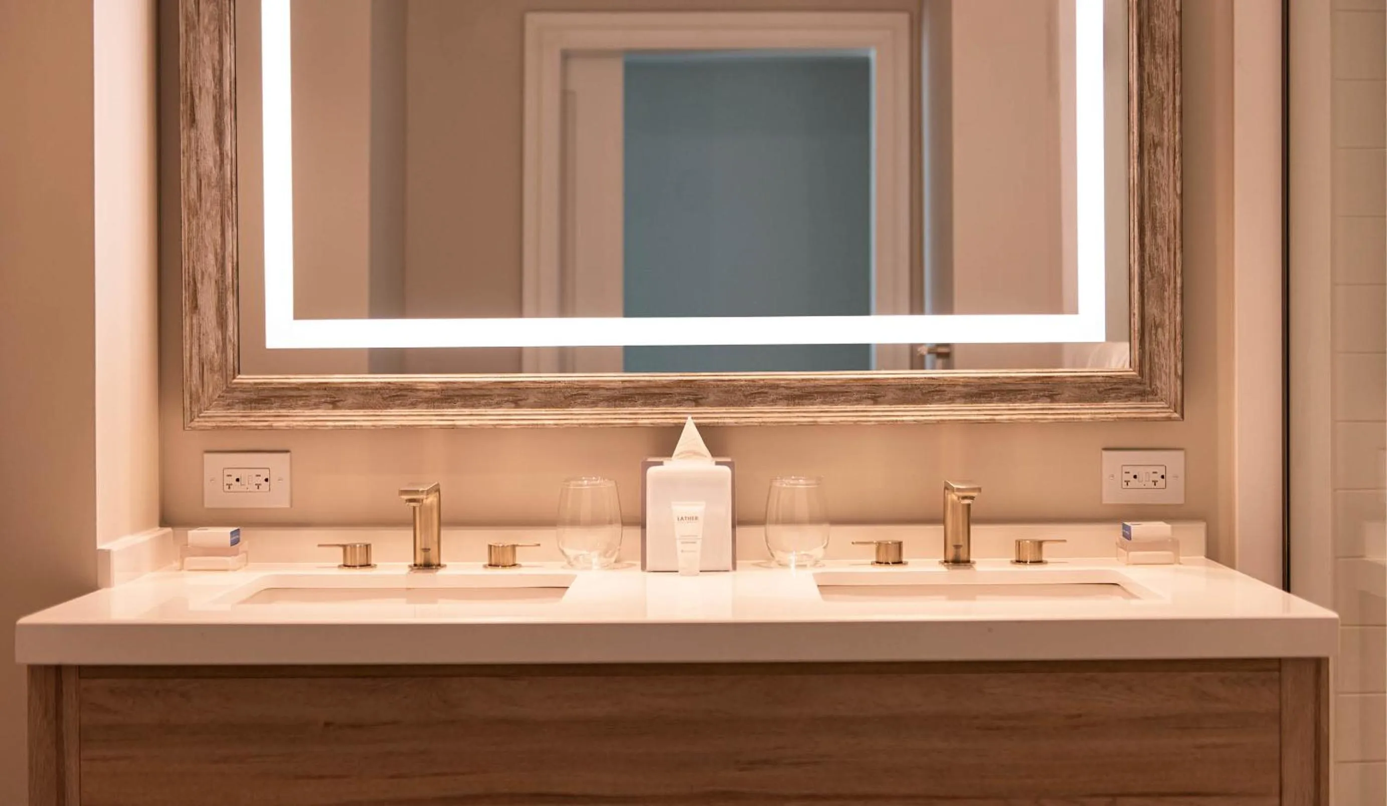 Premium King  Accessible - single occupancy in Sunseeker Resort Florida Gulf Coast, Curio Collection Hilton