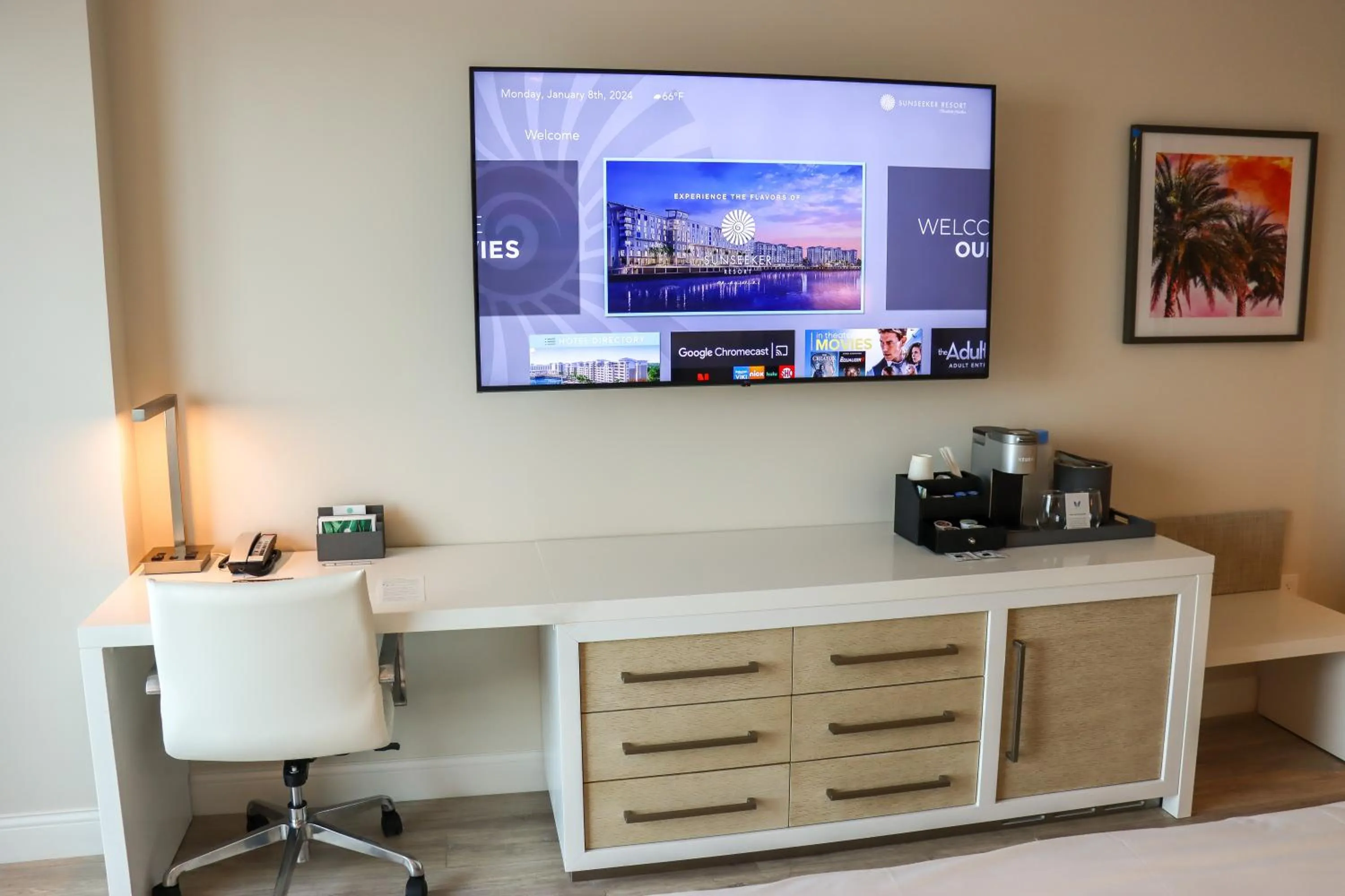 Premium Queen in Sunseeker Resort Florida Gulf Coast, Curio Collection Hilton