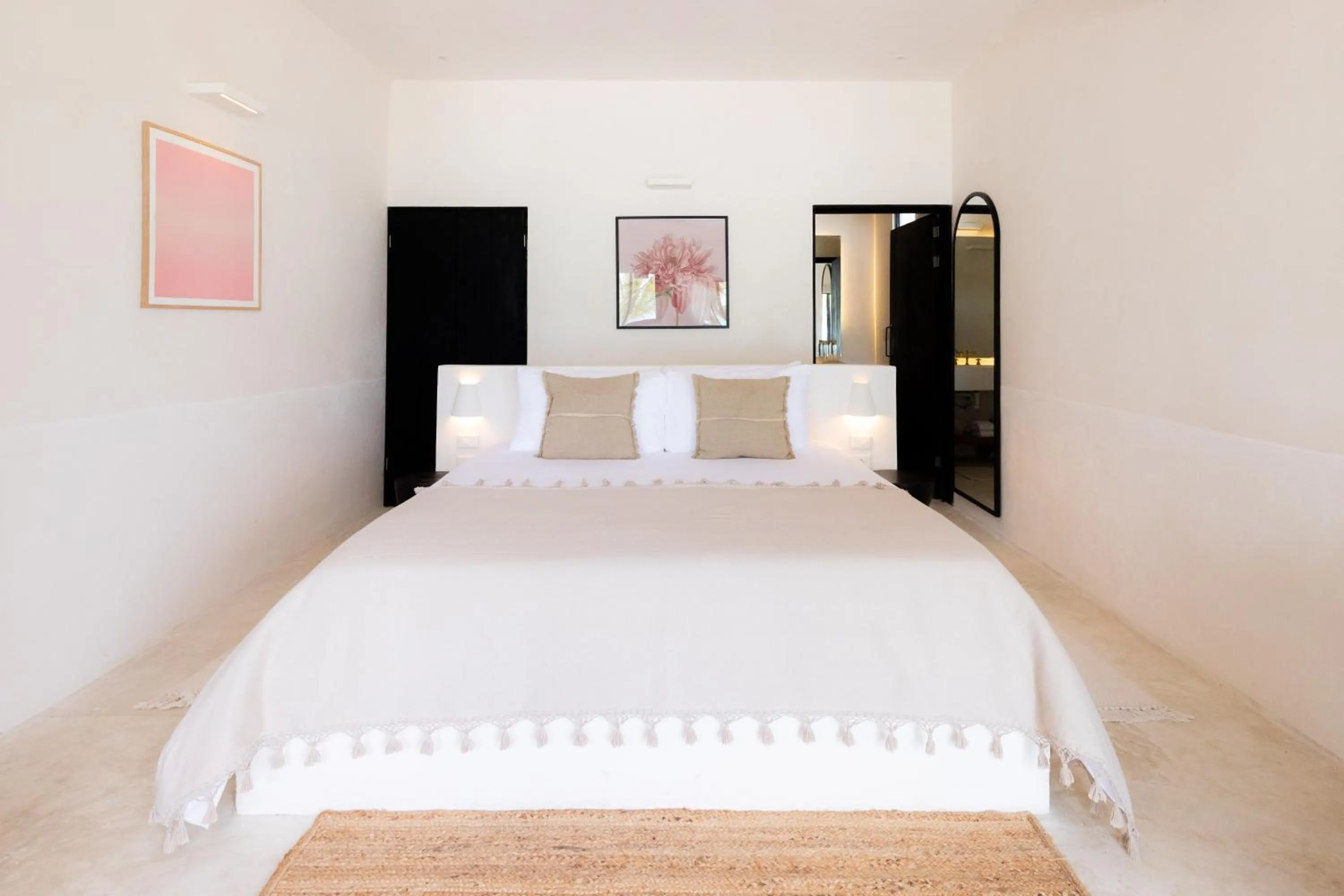 Standard Queen Room in Casa Gitano