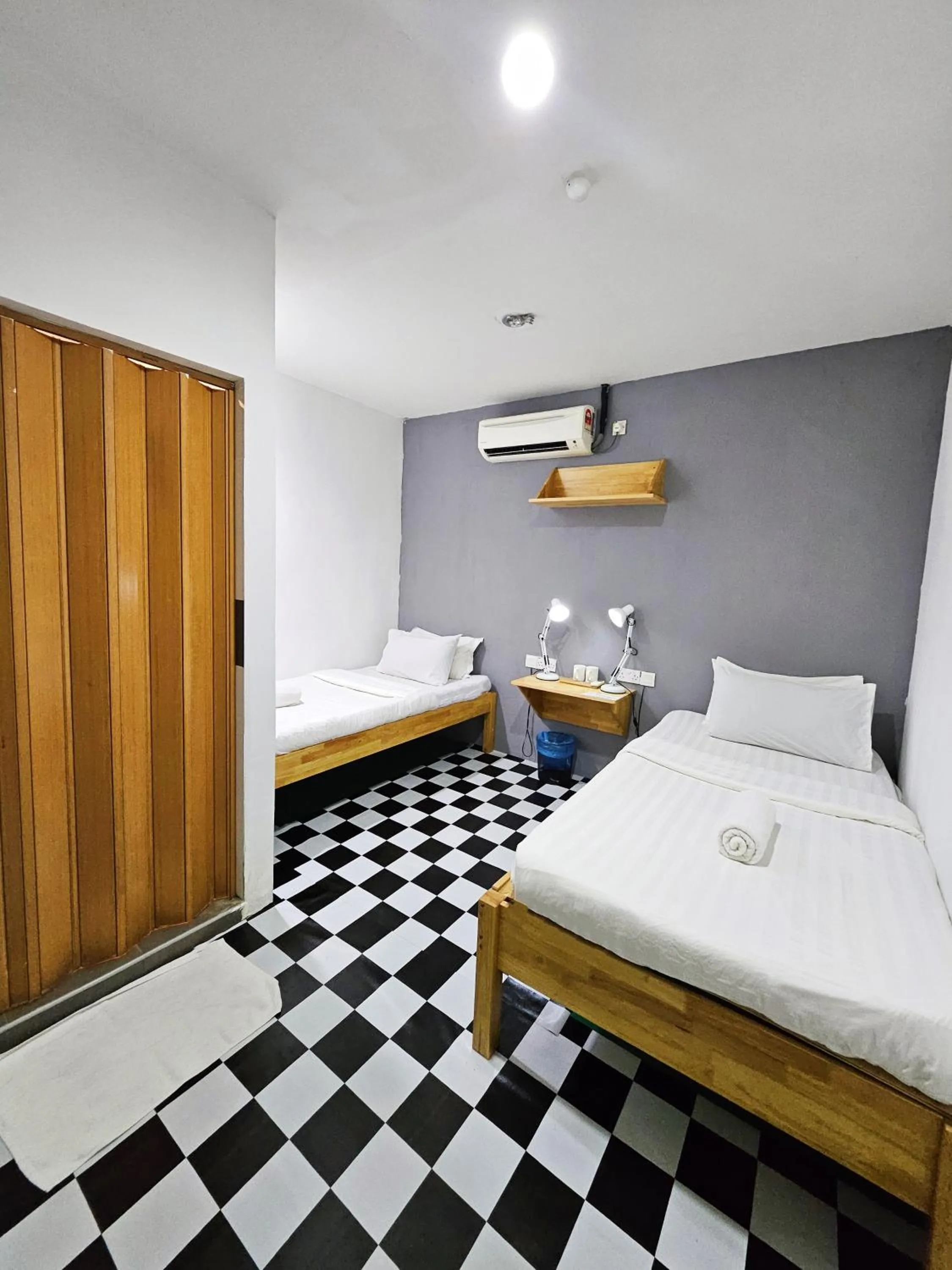 Standard Twin Room in The 60