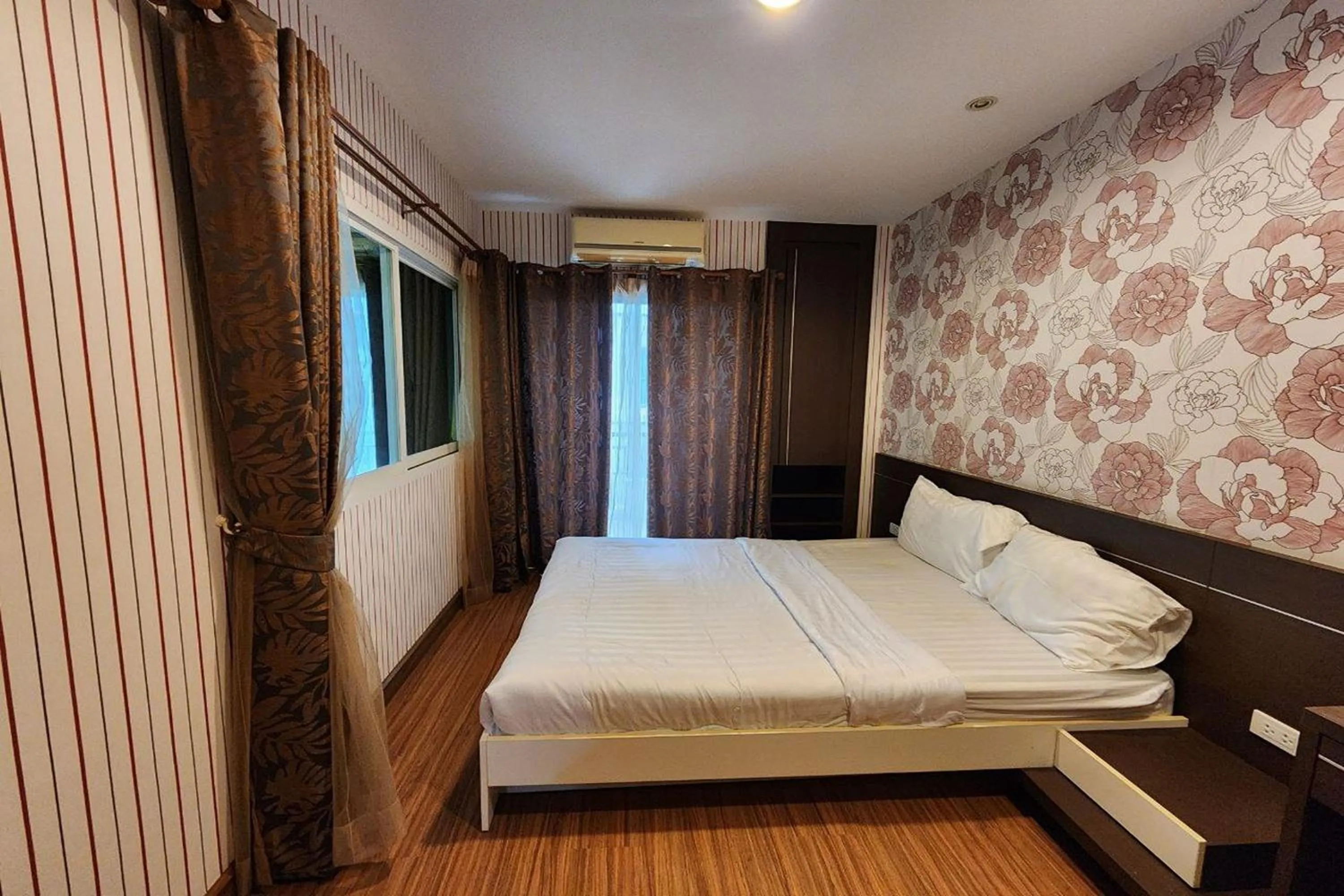 One-Bedroom Apartment in Landmark Patong Hotel