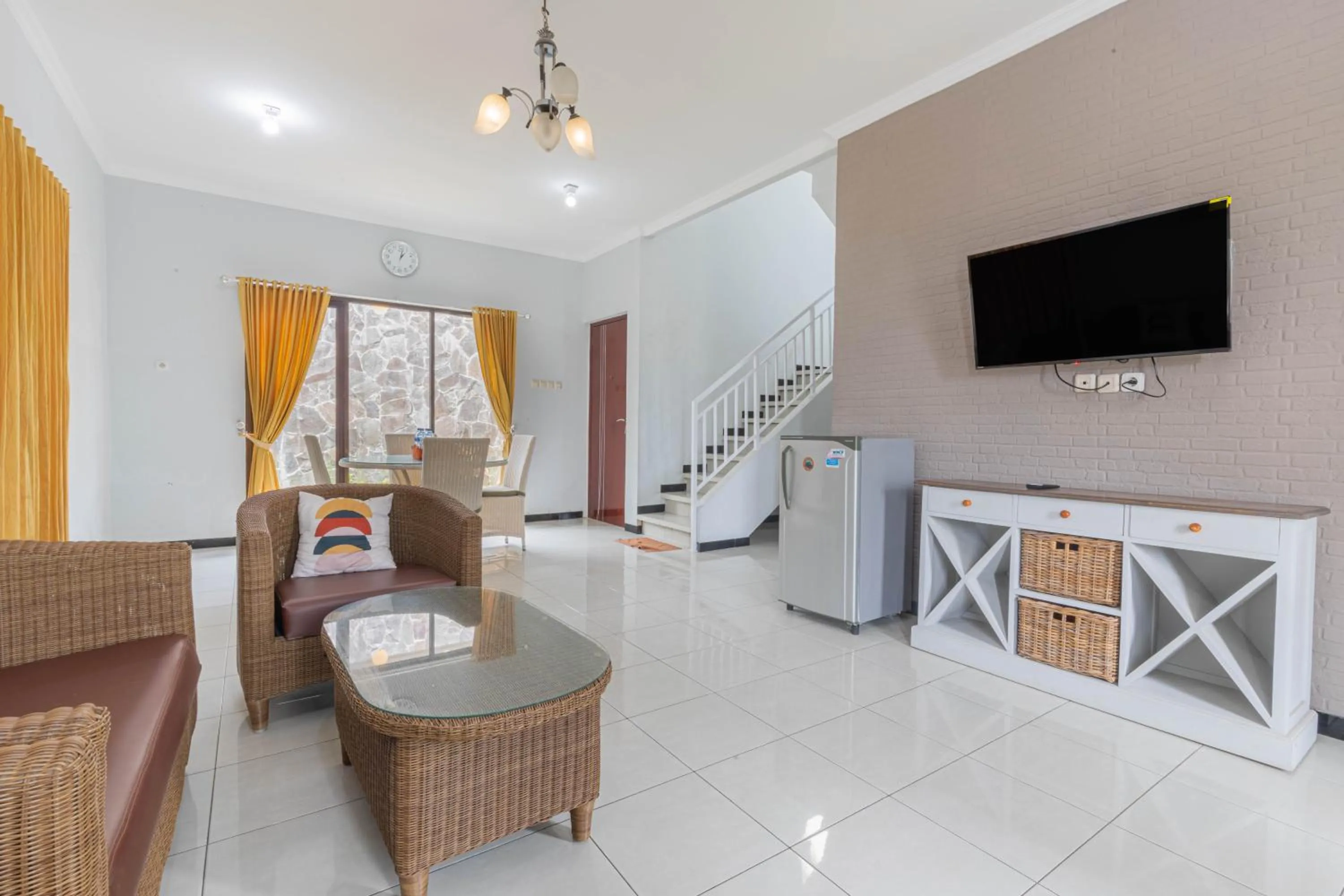 Two-Bedroom Villa in Hotel Griya Katarina