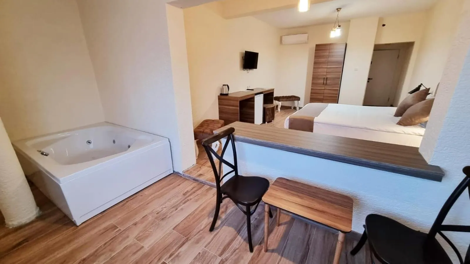 Suite in La Pearl Konaklama