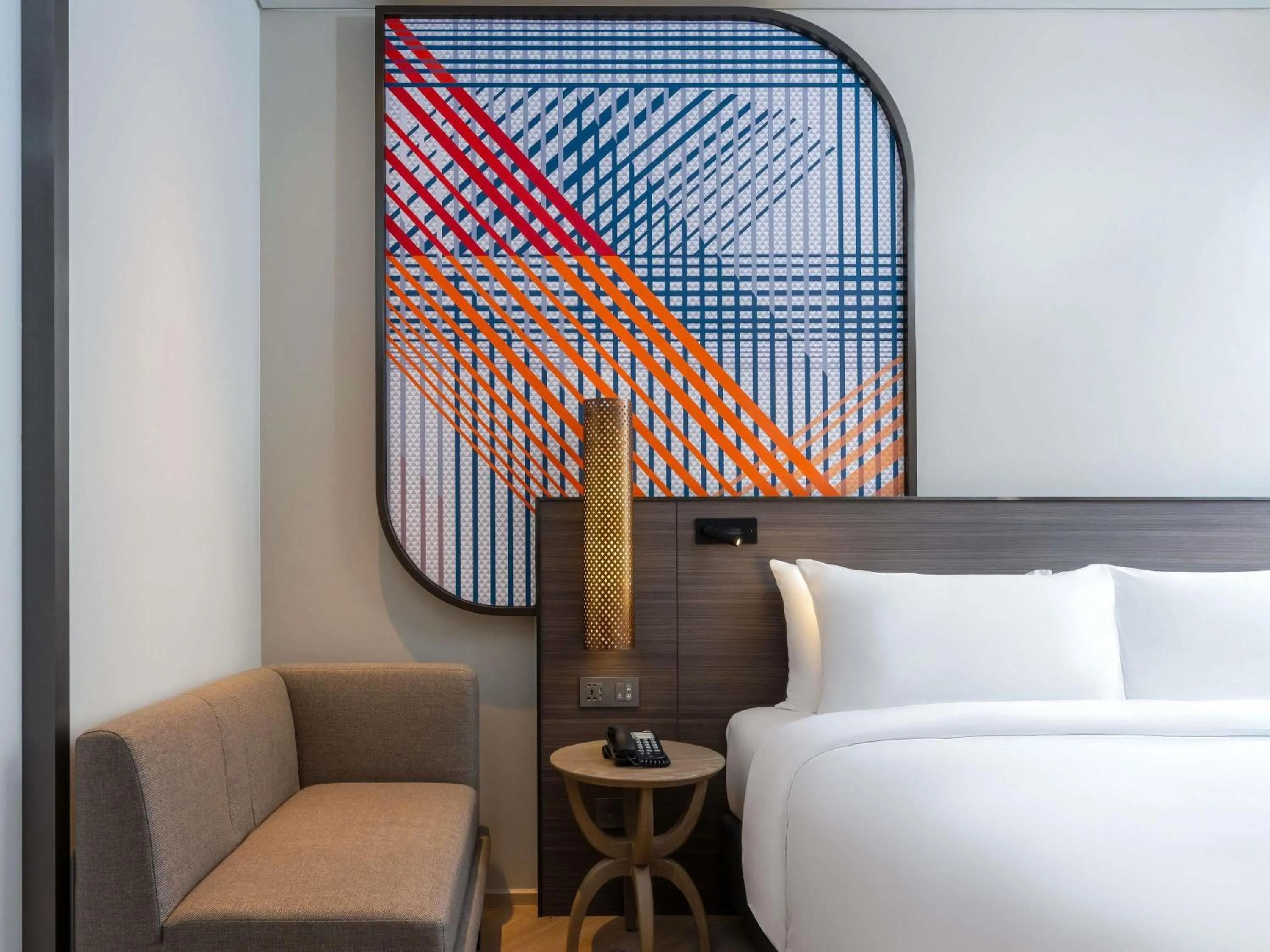 Classic King Room in Mercure Bangkok Surawong