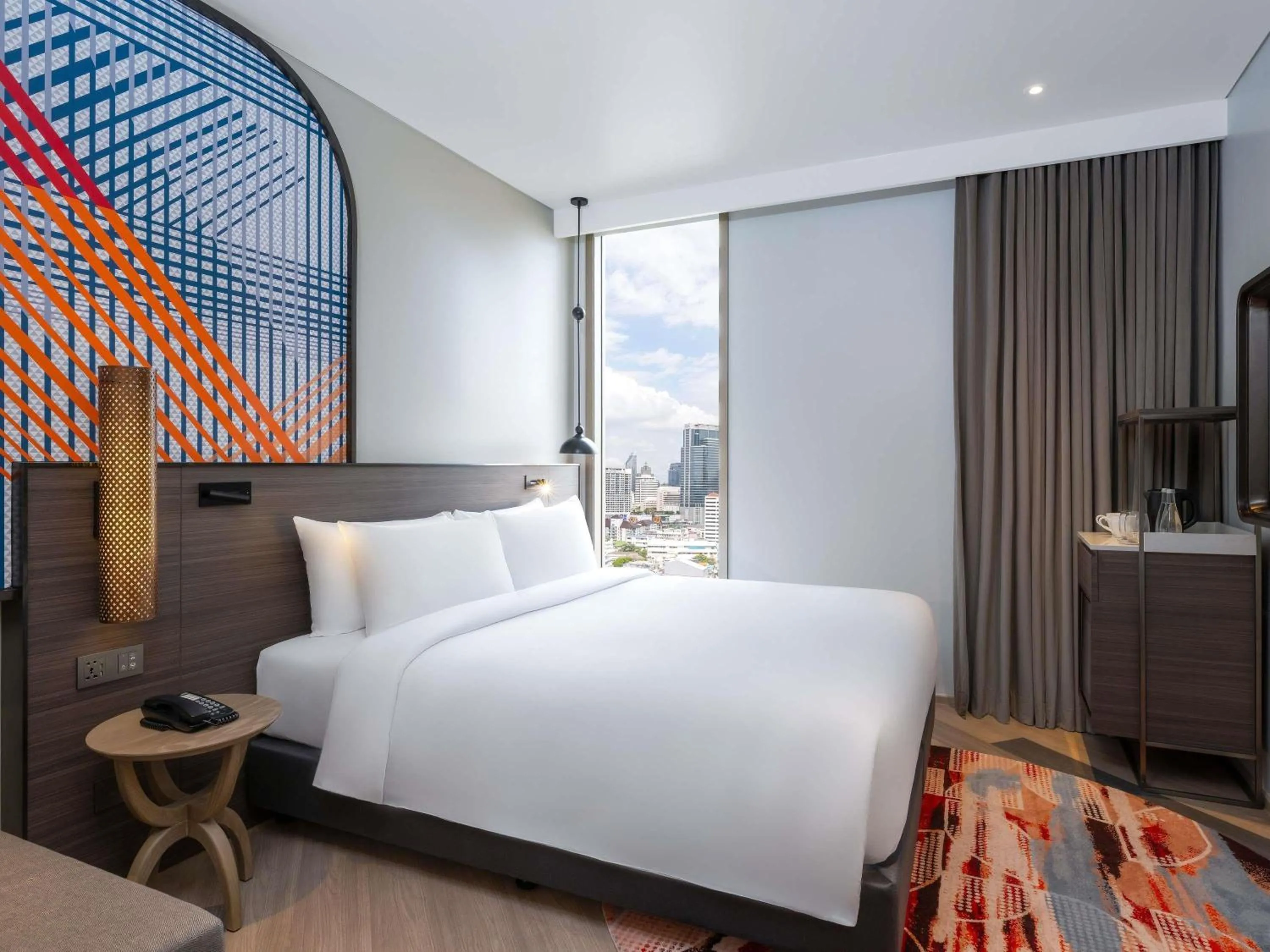 Classic Twin Room in Mercure Bangkok Surawong