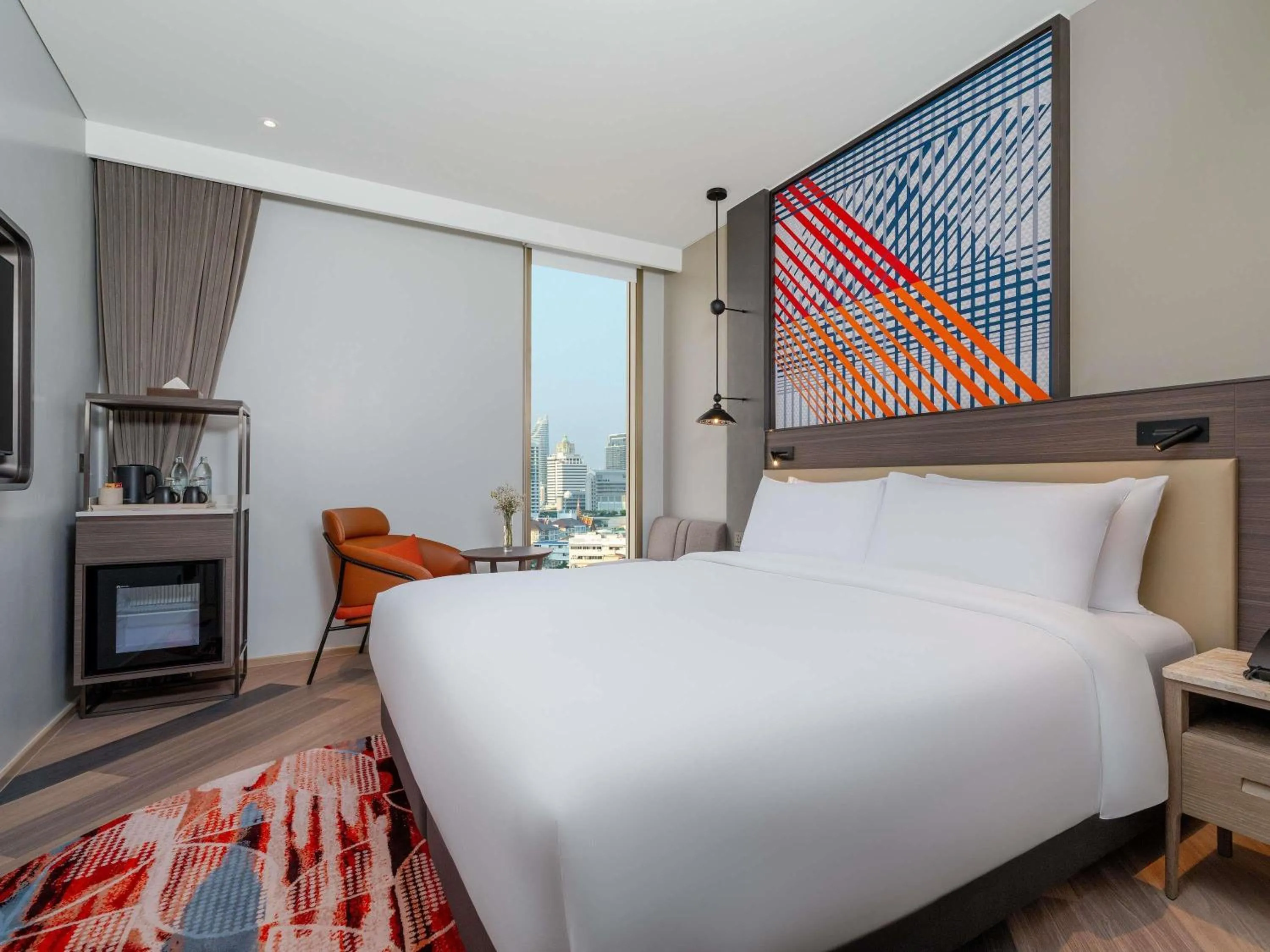 Superior King Room in Mercure Bangkok Surawong