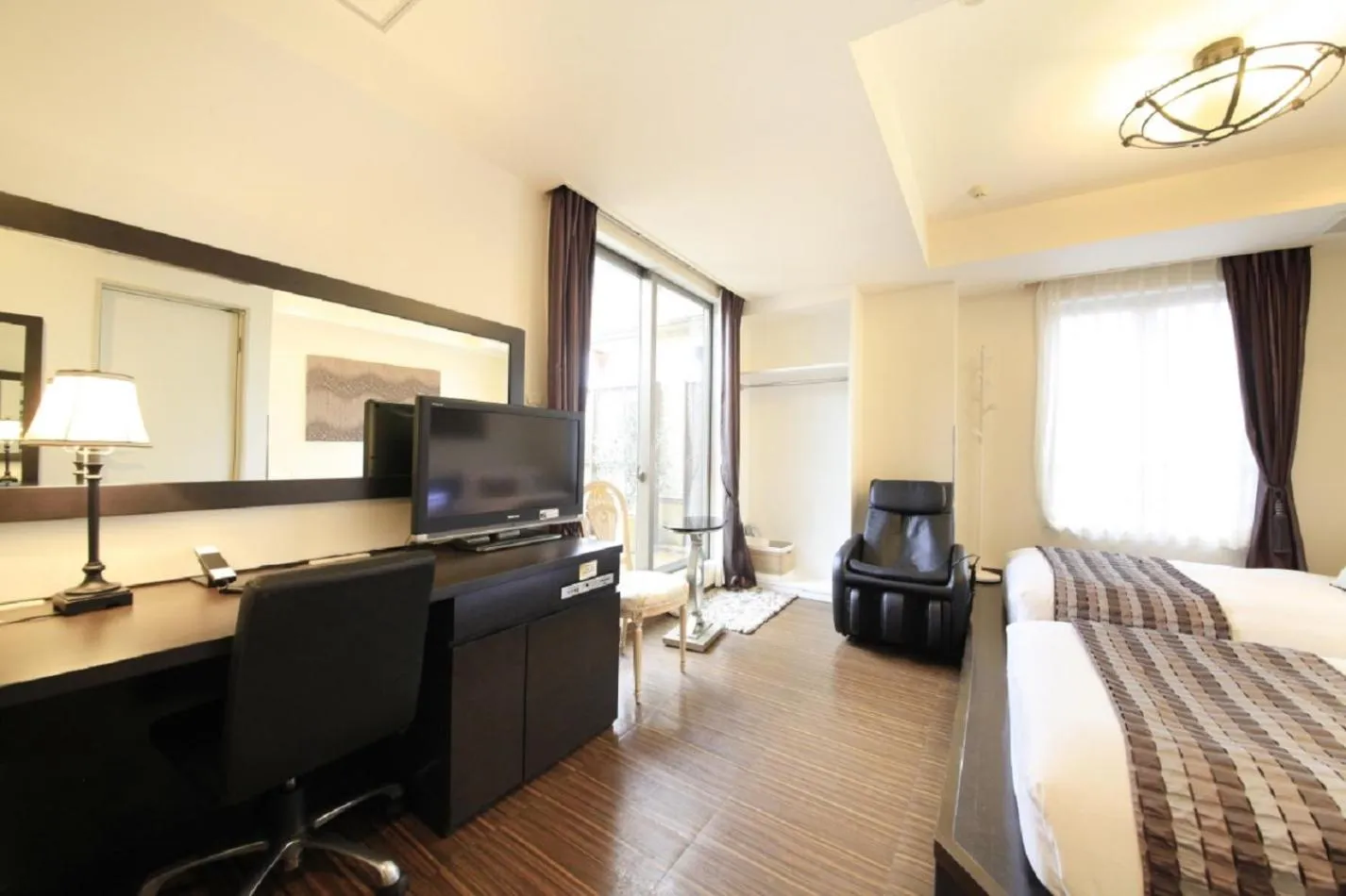 Twin Room with Balcony in Hotel Coco Grand Kitasenju