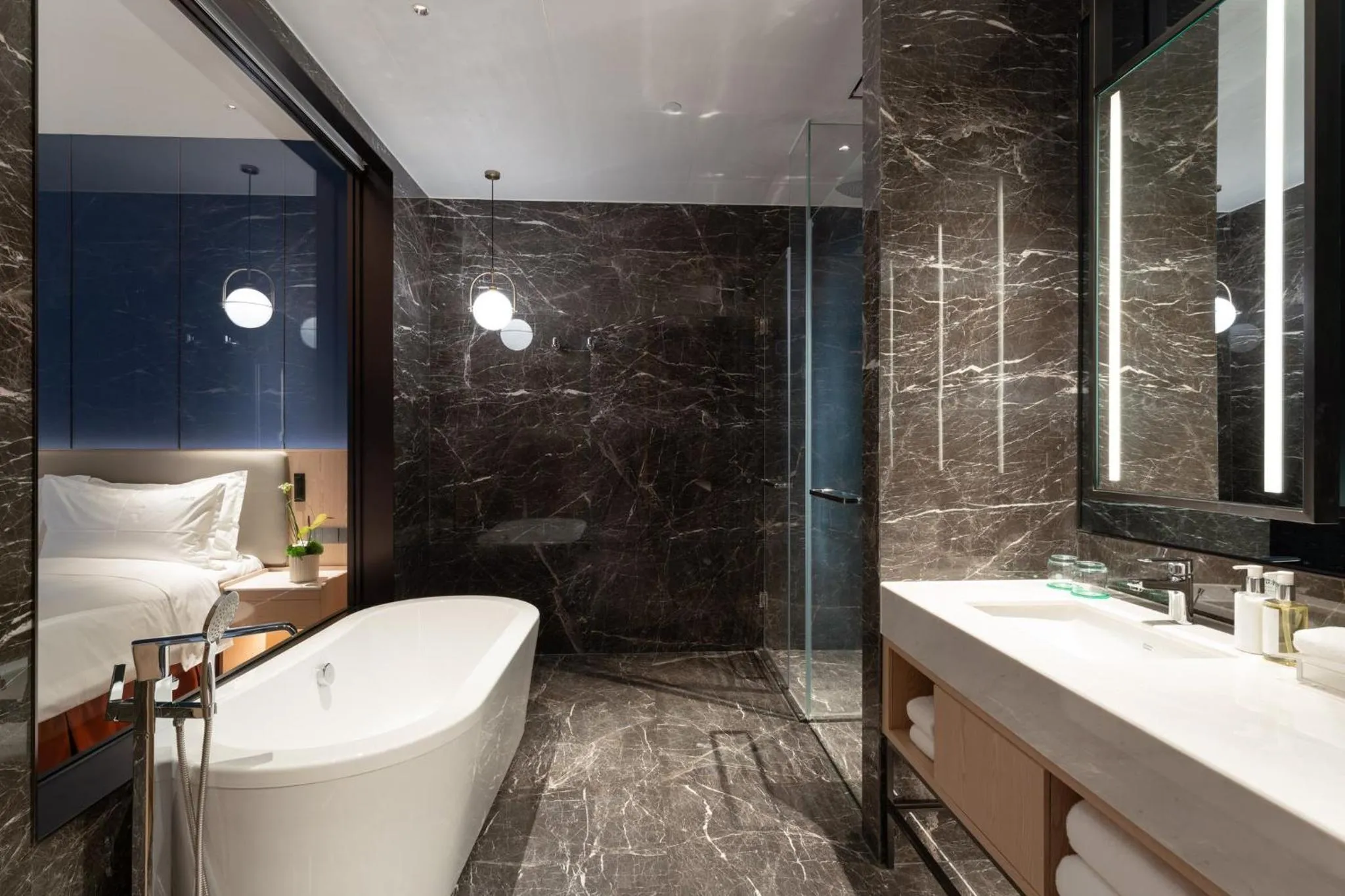 One-Bedroom King Suite in Holiday Inn Taiyuan Sunshine by IHG