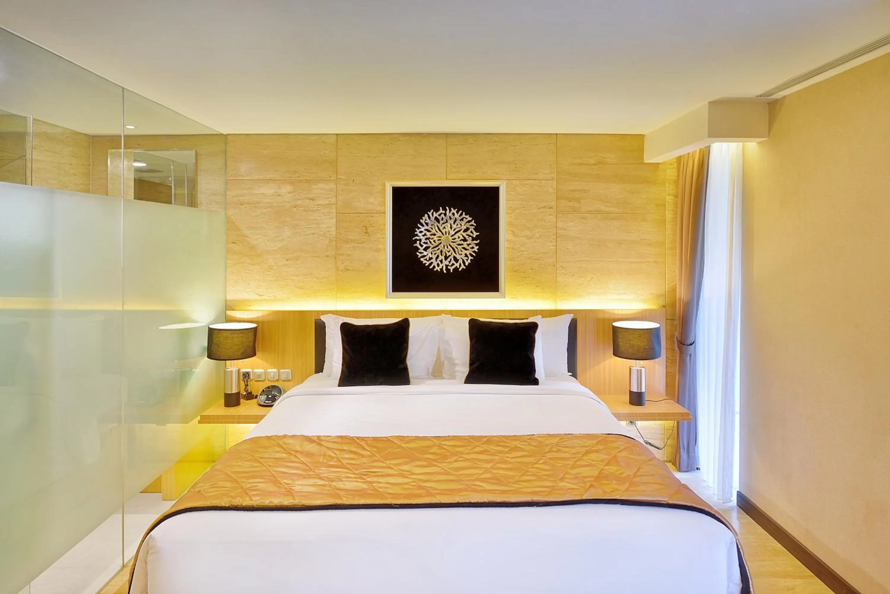 Superior Queen Room - Second Floor in de Vins Sky Hotel Seminyak