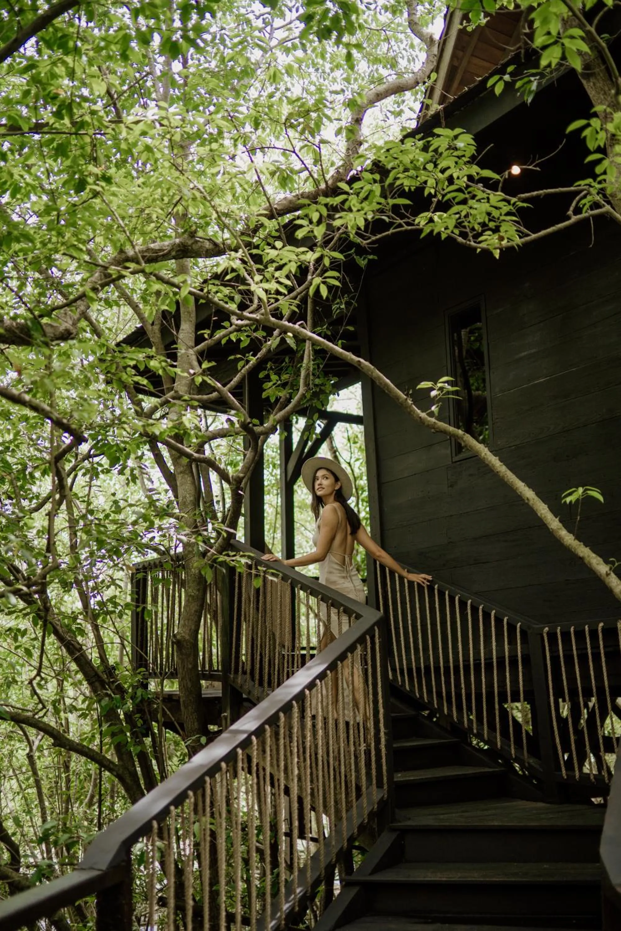 Treehouse Hideaway in Oshom Bali