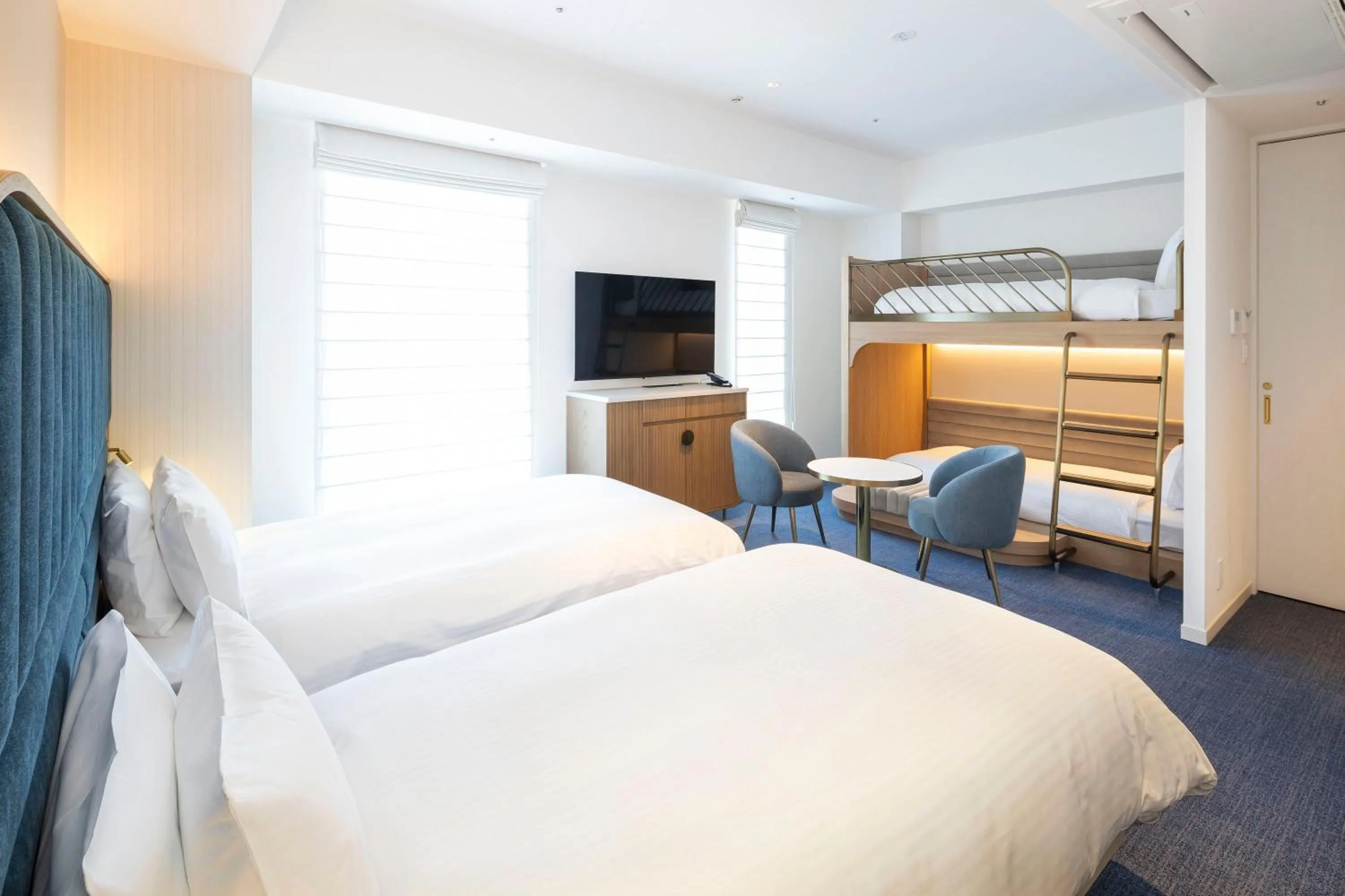 Corner Four in Hotel Comento Yokohama Kannai