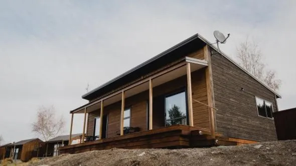 Kiwi Bach in Lakes Edge Holiday Park