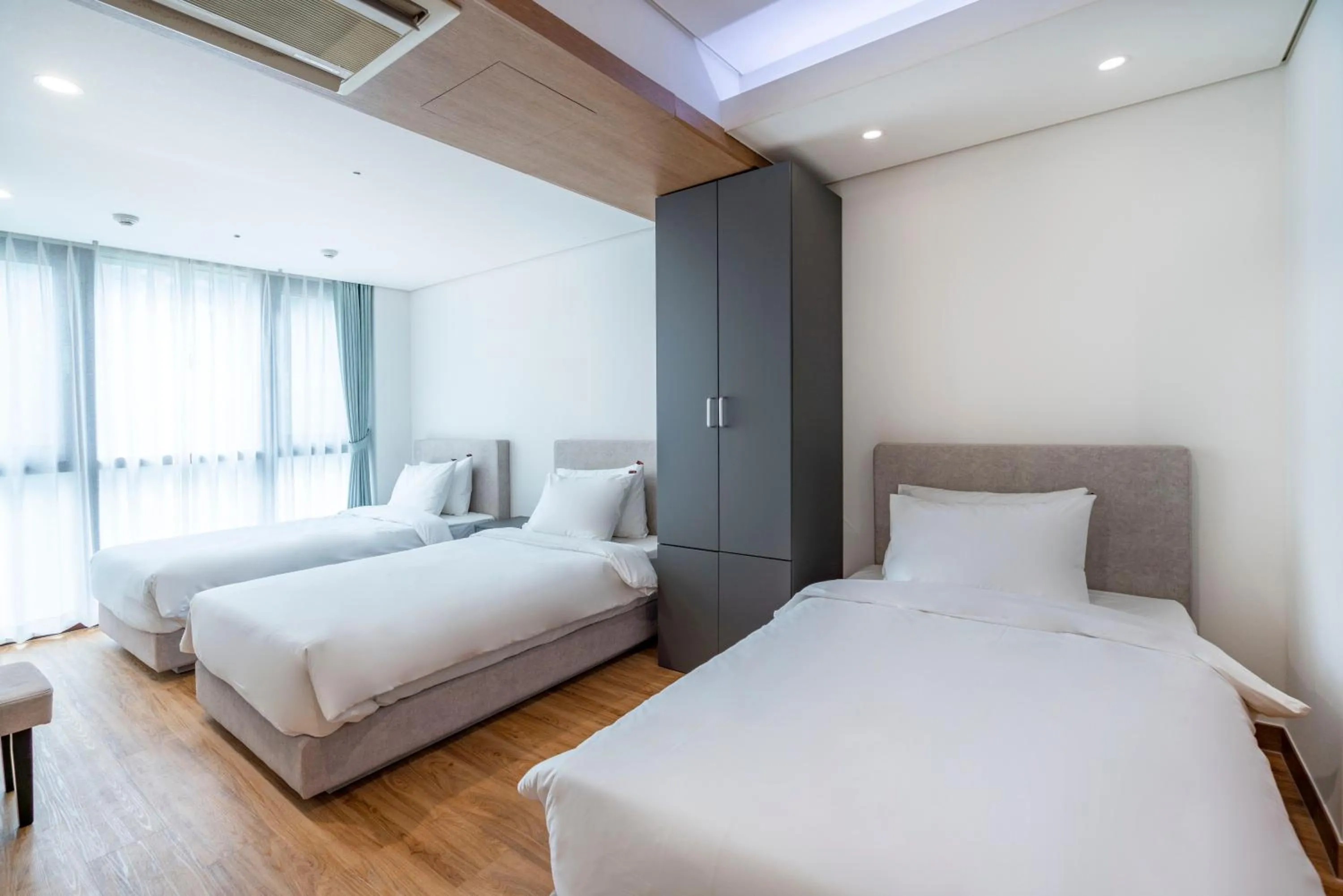 Triple Room with City View in Centum Convention Hotel In Centum