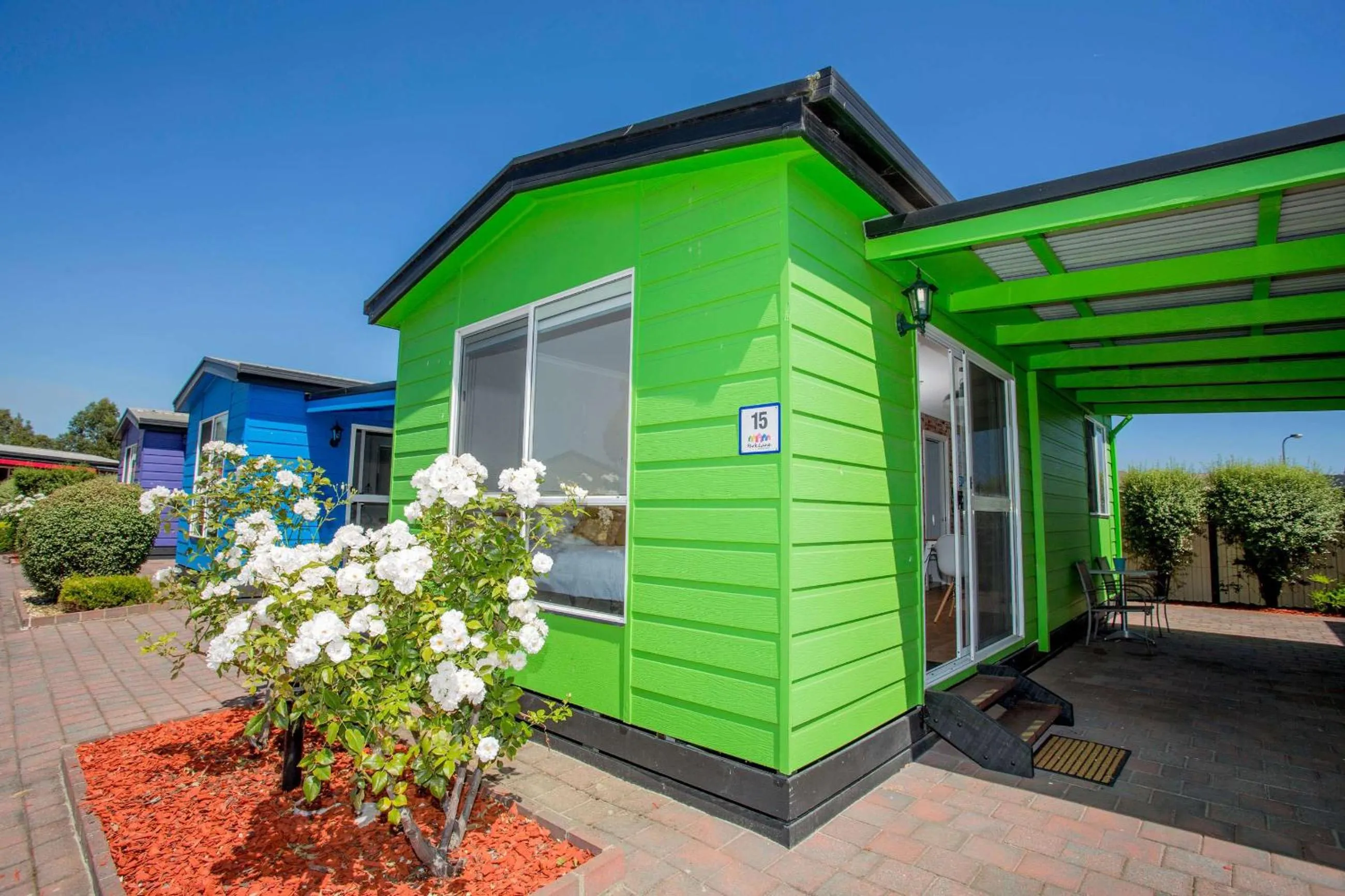 Standard Cabin (2 Guests) in BIG4 Traralgon Park Lane Holiday Park