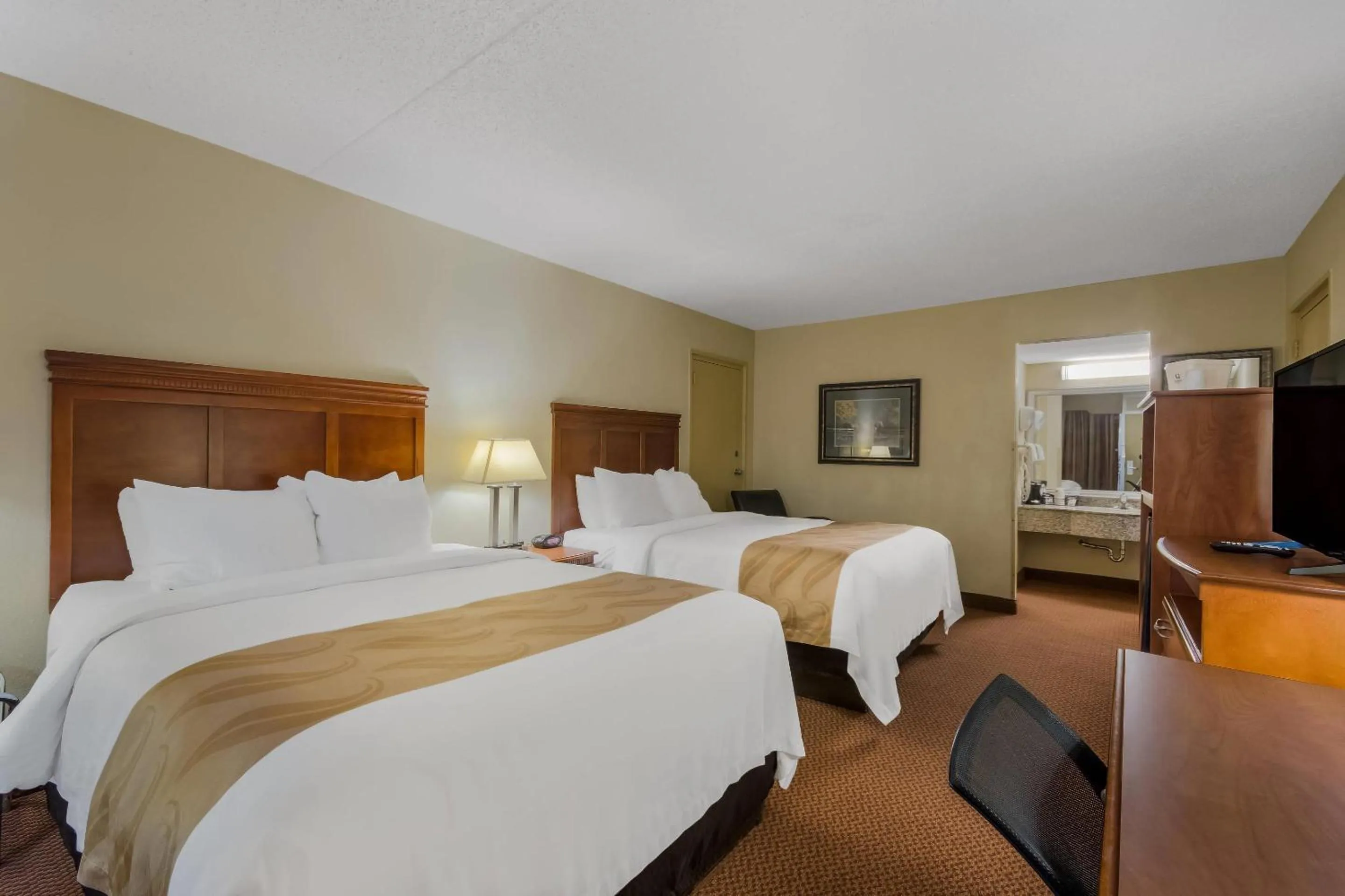 Quadruple Room with Two Queen Beds Poolside - Non Smoking in Quality Inn Chickasha