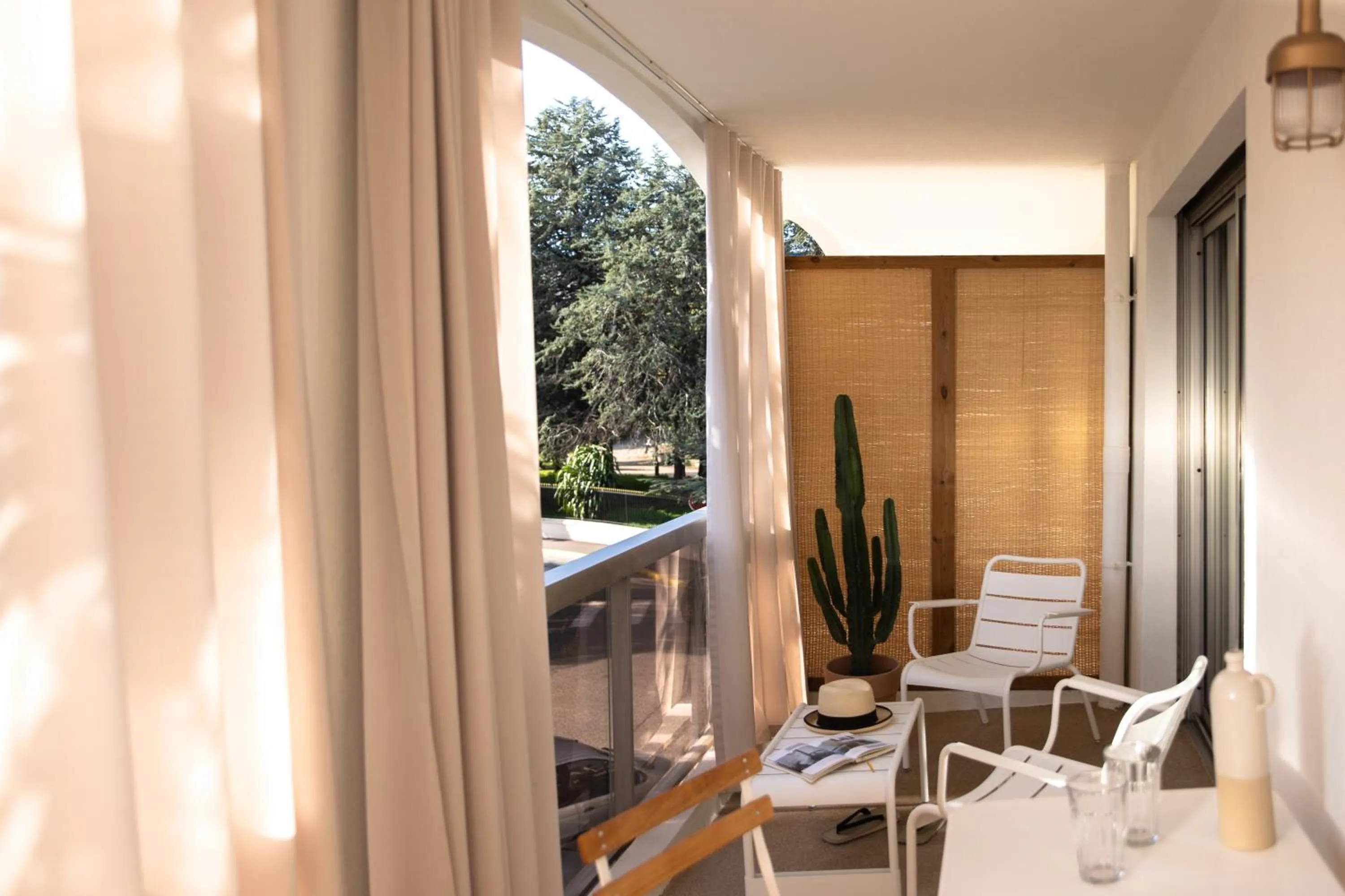 Large Suite with Terrace or Loggia in MOB HOTEL Cannes