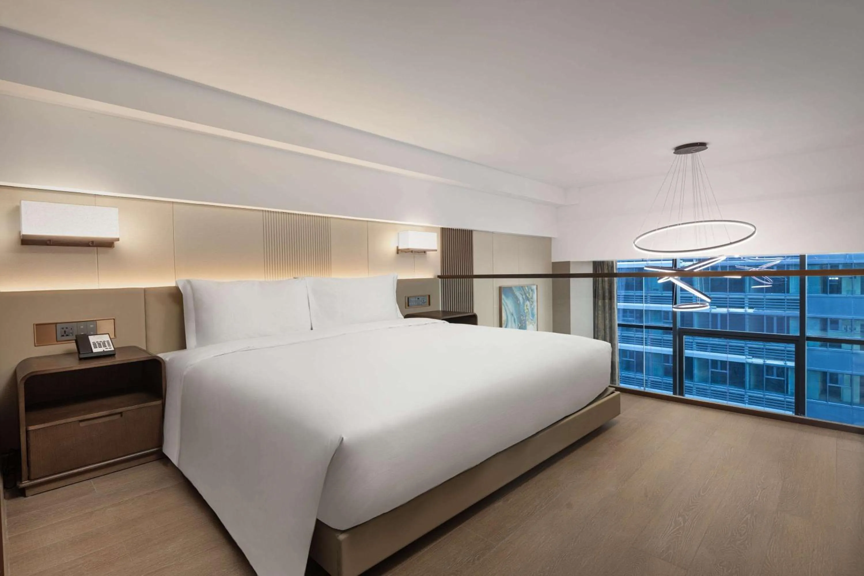 King Suite with View in Wyndham Dalian Jinpu