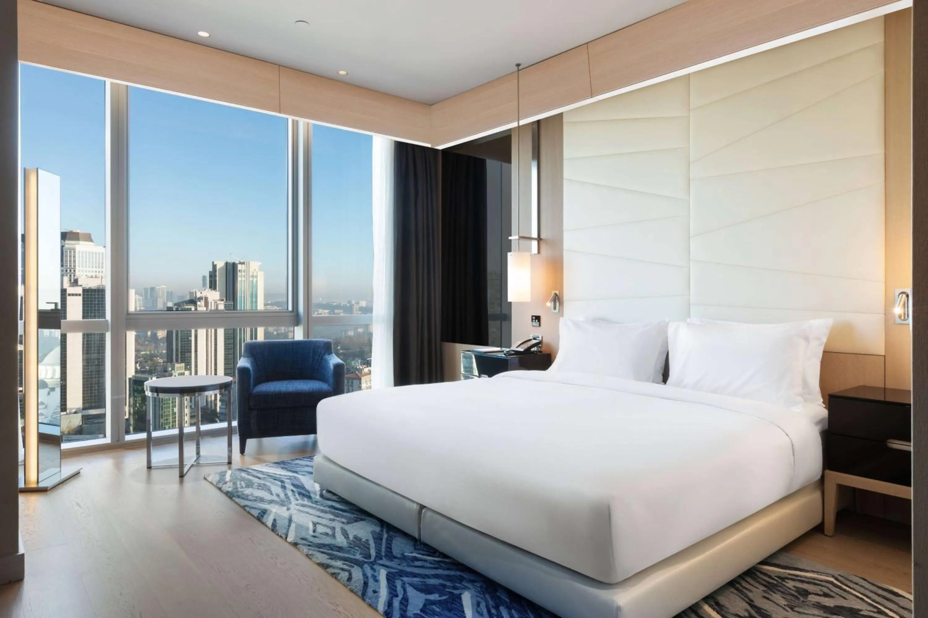 Deluxe Room King Bed with City view - Accessible Room in Wyndham Grand Istanbul Levent Hotel & Conference Center